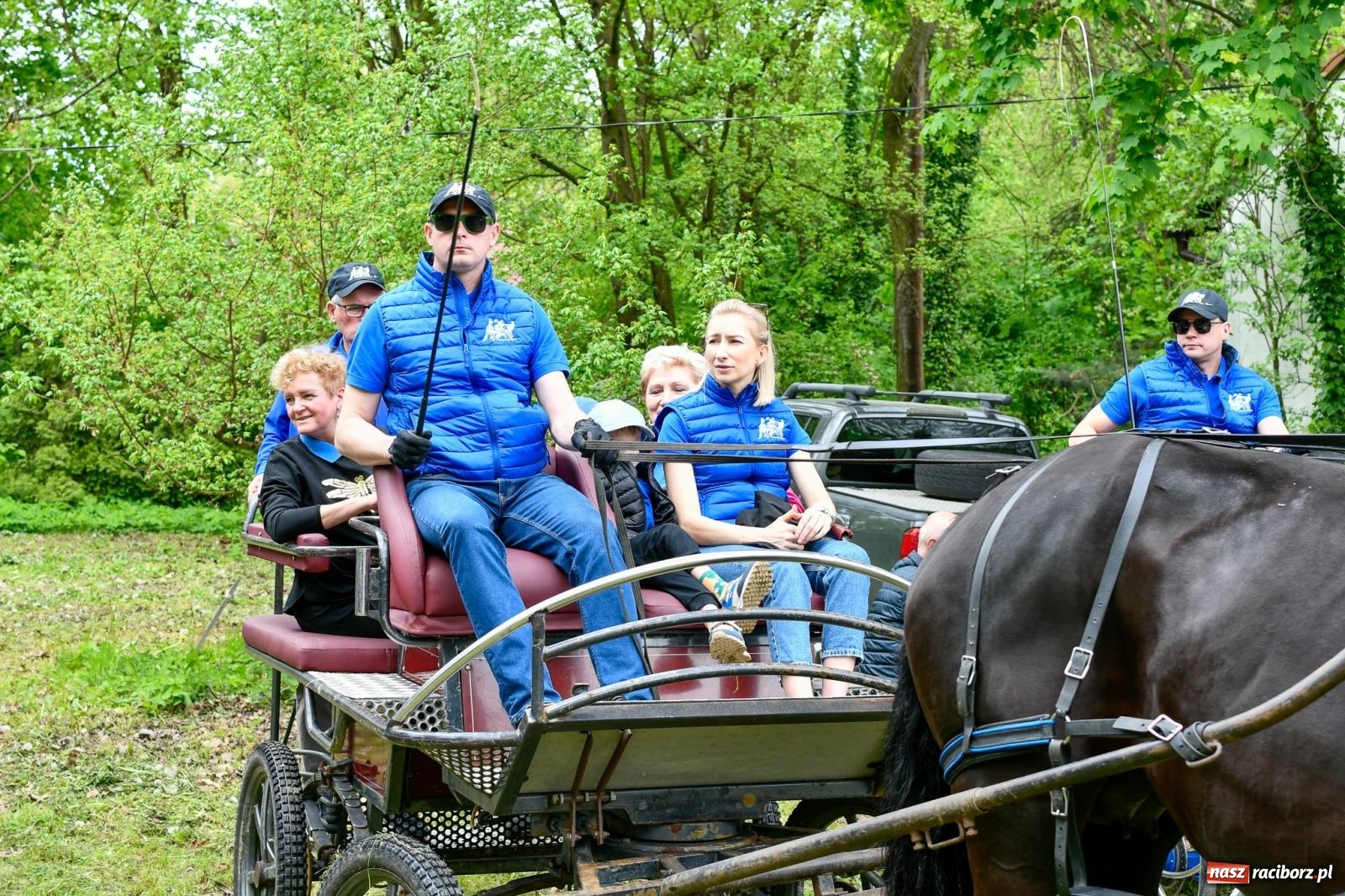 Zdjęcie w galerii na portalu naszraciborz.pl: Procesja konna w Łubowicach. Dopisała pogoda i jeźdźcy [FOTO i WIDEO] wiadomości z regionu