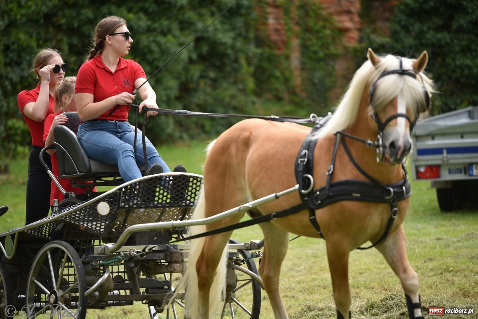 Zdjęcie w galerii na portalu naszraciborz.pl: Łubowicka procesja konna na bis! [FOTO i WIDEO] wiadomości z regionu