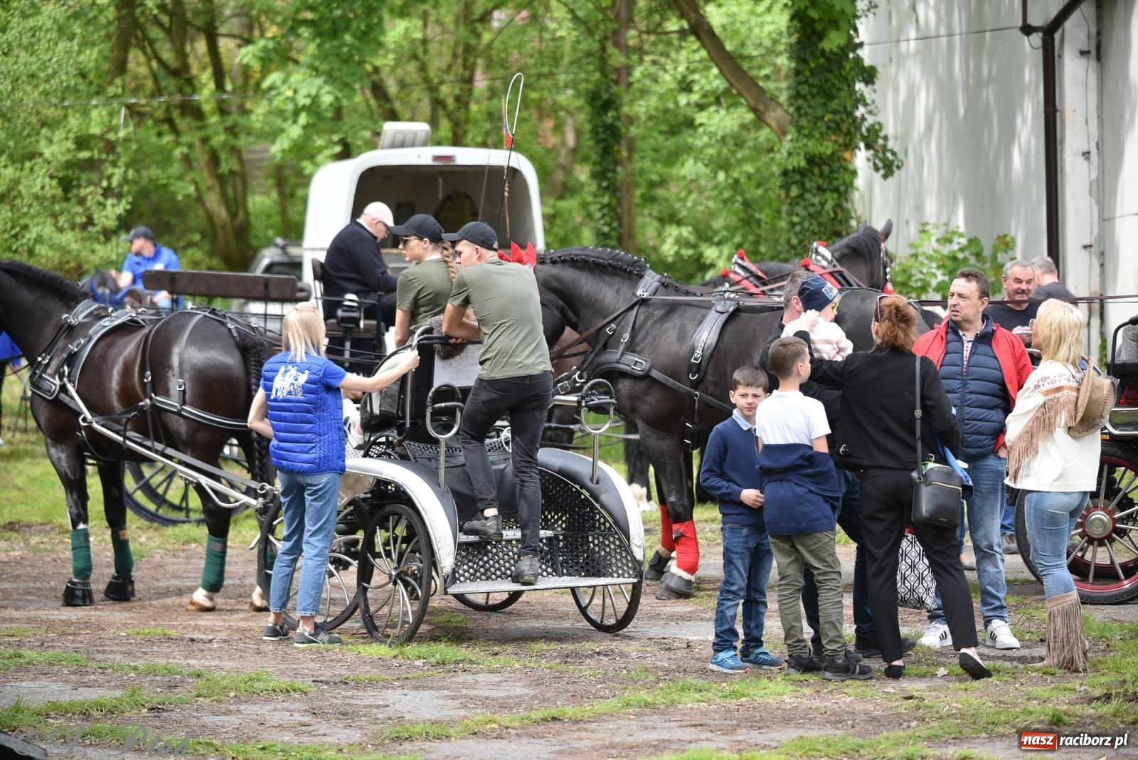 Zdjęcie w galerii na portalu naszraciborz.pl: Łubowicka procesja konna na bis! [FOTO i WIDEO] wiadomości z regionu