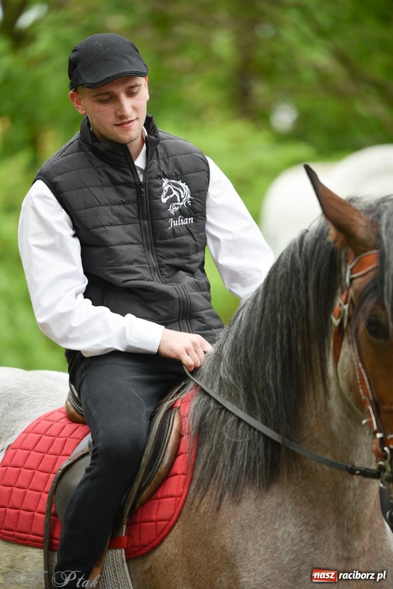 Zdjęcie w galerii na portalu naszraciborz.pl: Łubowicka procesja konna na bis! [FOTO i WIDEO] wiadomości z regionu