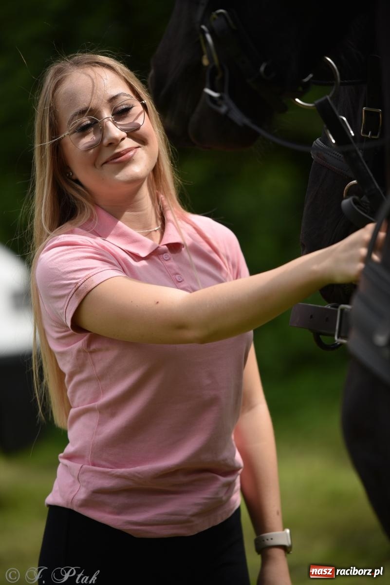 Zdjęcie w galerii na portalu naszraciborz.pl: Łubowicka procesja konna na bis! [FOTO i WIDEO] wiadomości z regionu