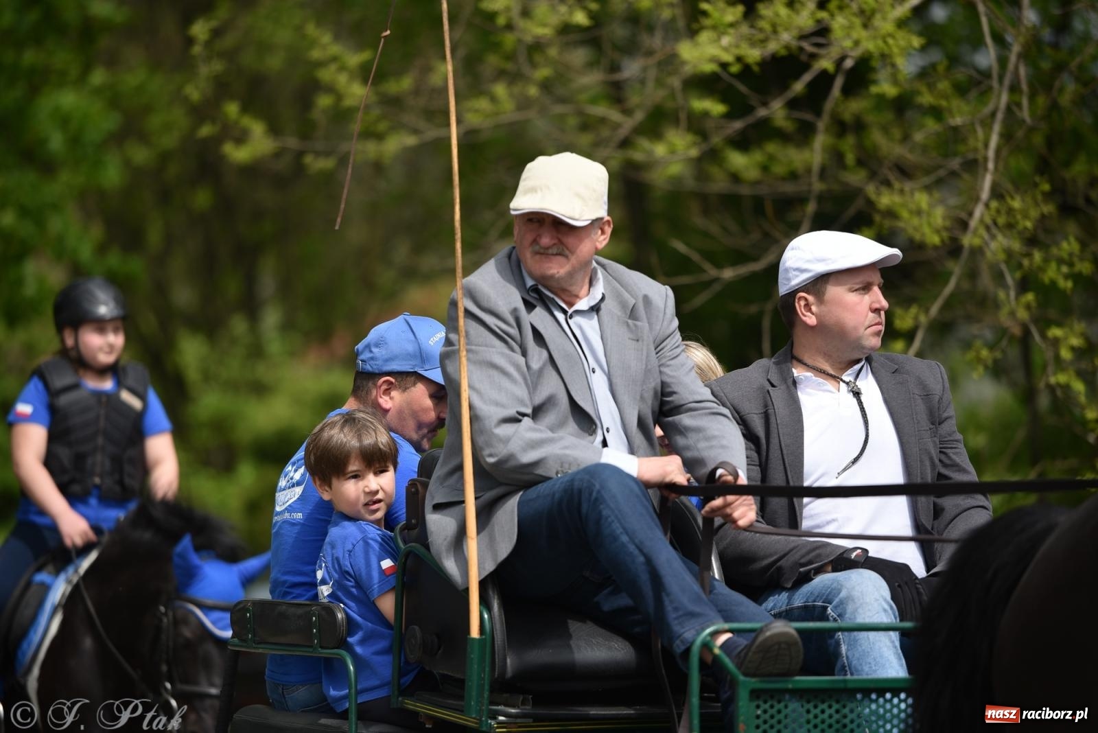 Zdjęcie w galerii na portalu naszraciborz.pl: Łubowicka procesja konna na bis! [FOTO i WIDEO] wiadomości z regionu