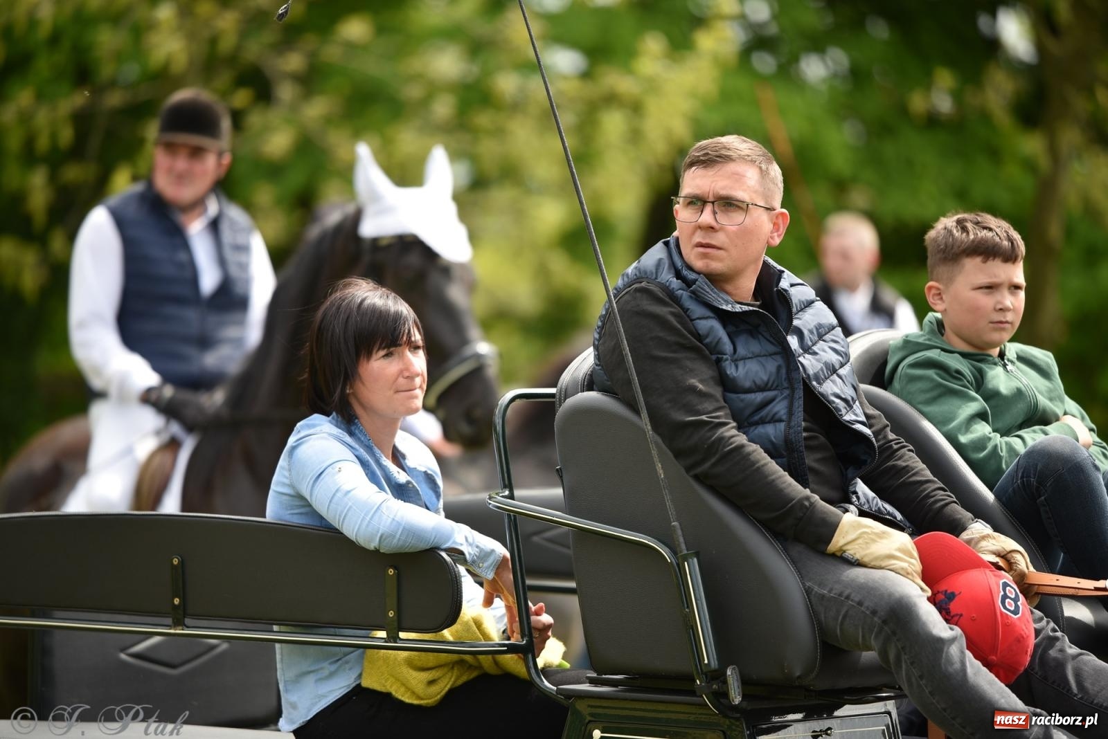 Zdjęcie w galerii na portalu naszraciborz.pl: Łubowicka procesja konna na bis! [FOTO i WIDEO] wiadomości z regionu