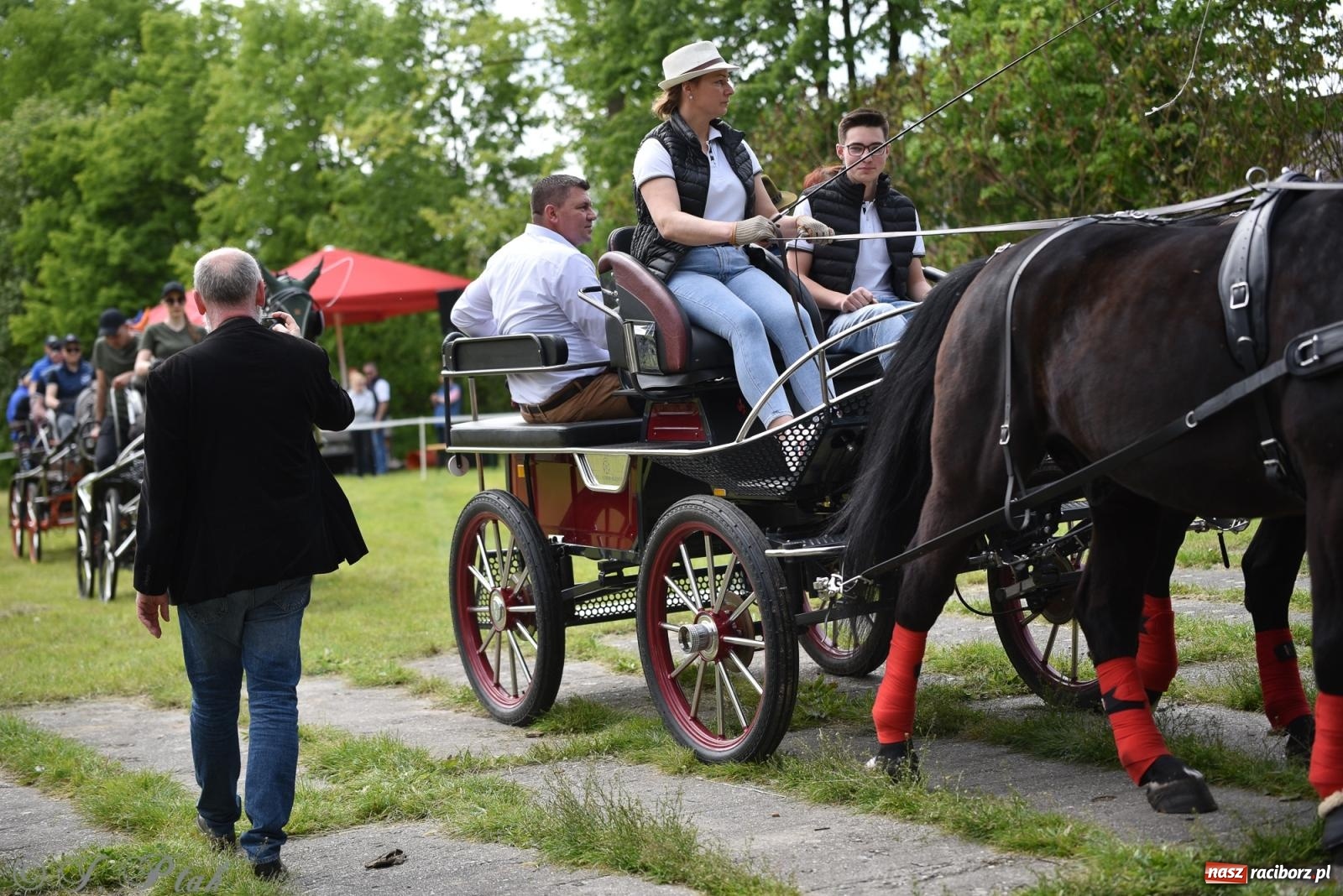 Zdjęcie w galerii na portalu naszraciborz.pl: Łubowicka procesja konna na bis! [FOTO i WIDEO] wiadomości z regionu