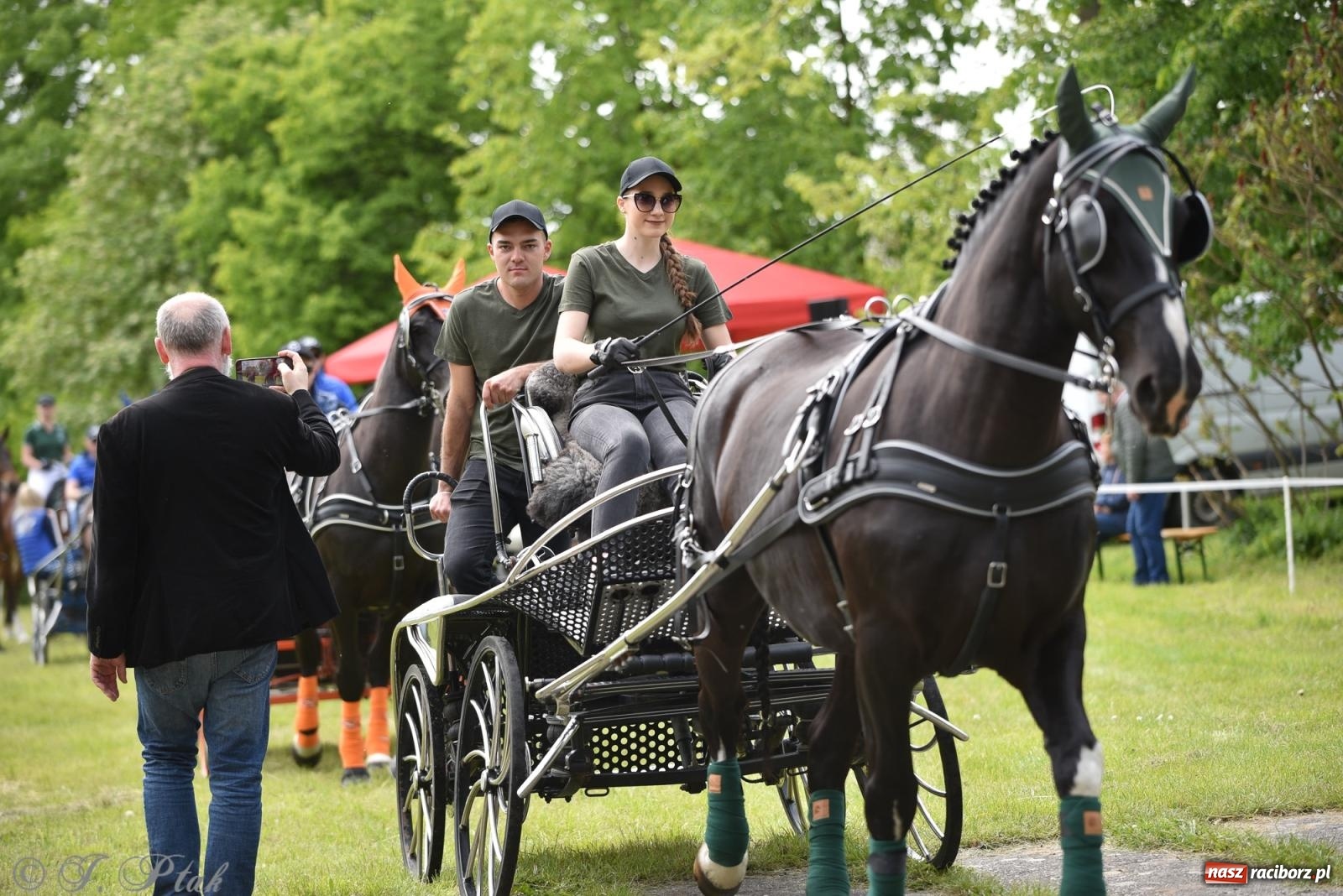 Zdjęcie w galerii na portalu naszraciborz.pl: Łubowicka procesja konna na bis! [FOTO i WIDEO] wiadomości z regionu