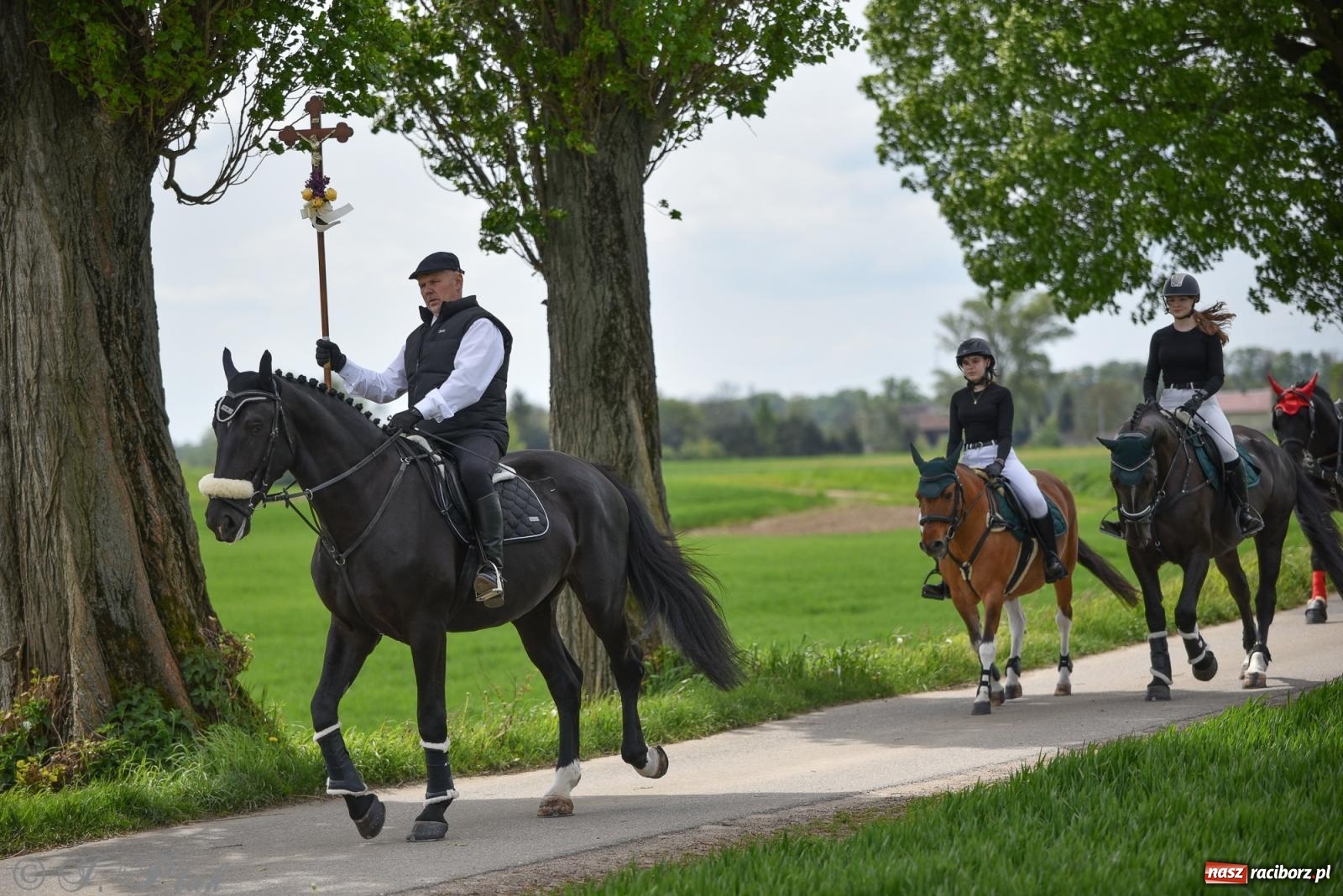 Zdjęcie w galerii na portalu naszraciborz.pl: Łubowicka procesja konna na bis! [FOTO i WIDEO] wiadomości z regionu