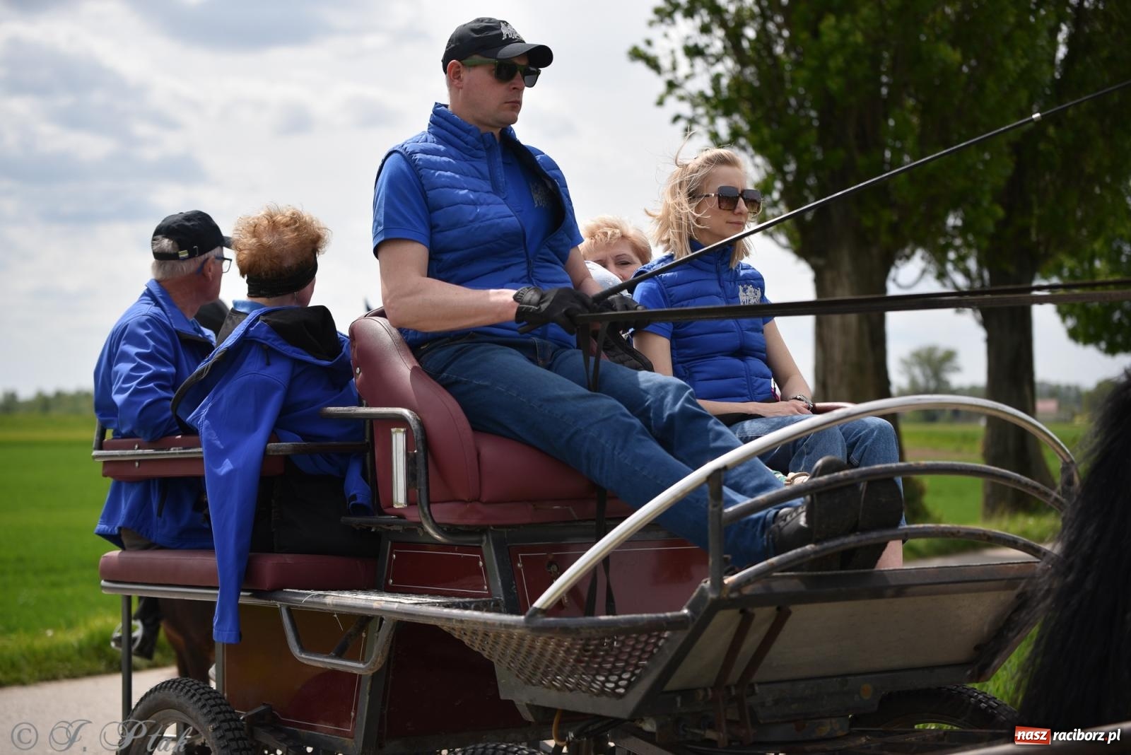 Zdjęcie w galerii na portalu naszraciborz.pl: Łubowicka procesja konna na bis! [FOTO i WIDEO] wiadomości z regionu
