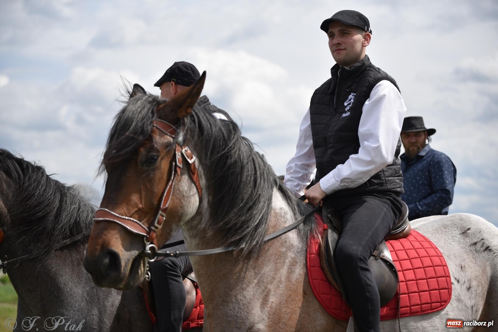 Zdjęcie w galerii na portalu naszraciborz.pl: Łubowicka procesja konna na bis! [FOTO i WIDEO] wiadomości z regionu