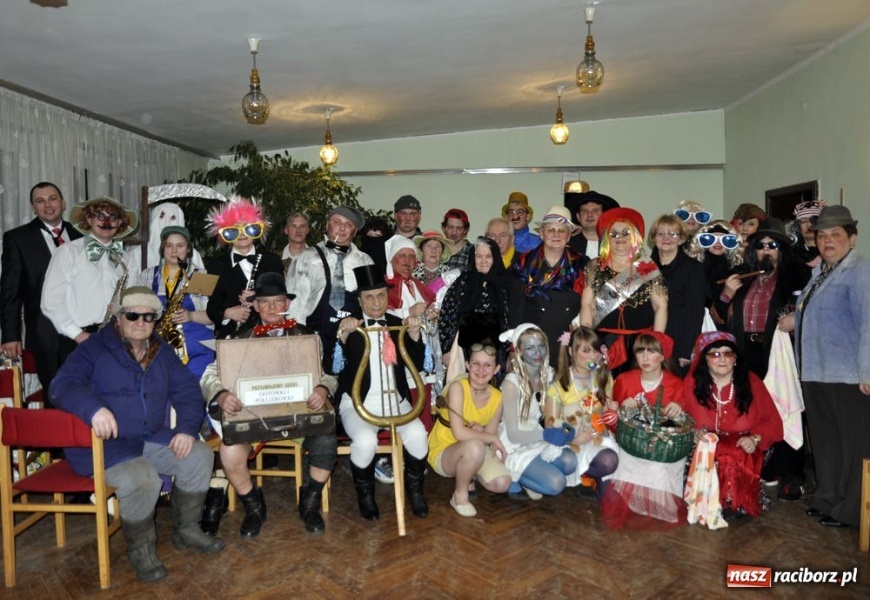 Zdjęcie w galerii na portalu naszraciborz.pl: Starosta pogrzebał wczoraj basa wiadomości z regionu