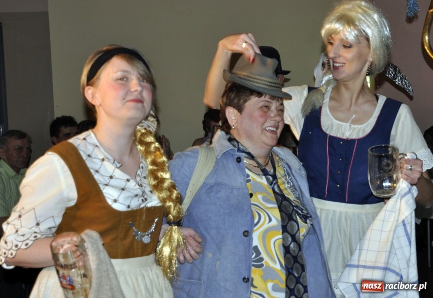 Zdjęcie w galerii na portalu naszraciborz.pl: Starosta pogrzebał wczoraj basa wiadomości z regionu