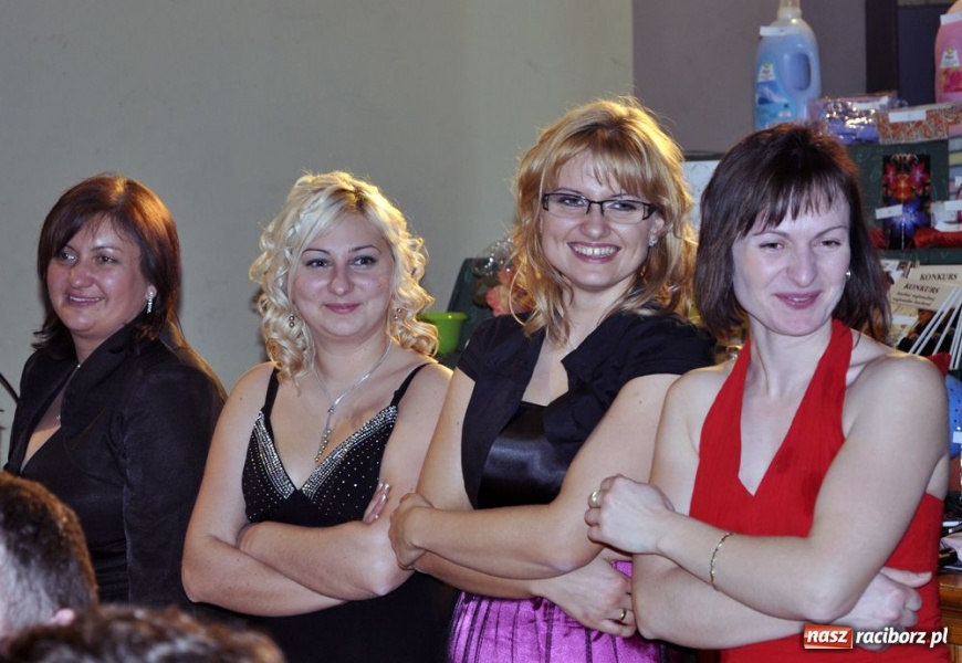 Zdjęcie w galerii na portalu naszraciborz.pl: Starosta pogrzebał wczoraj basa wiadomości z regionu