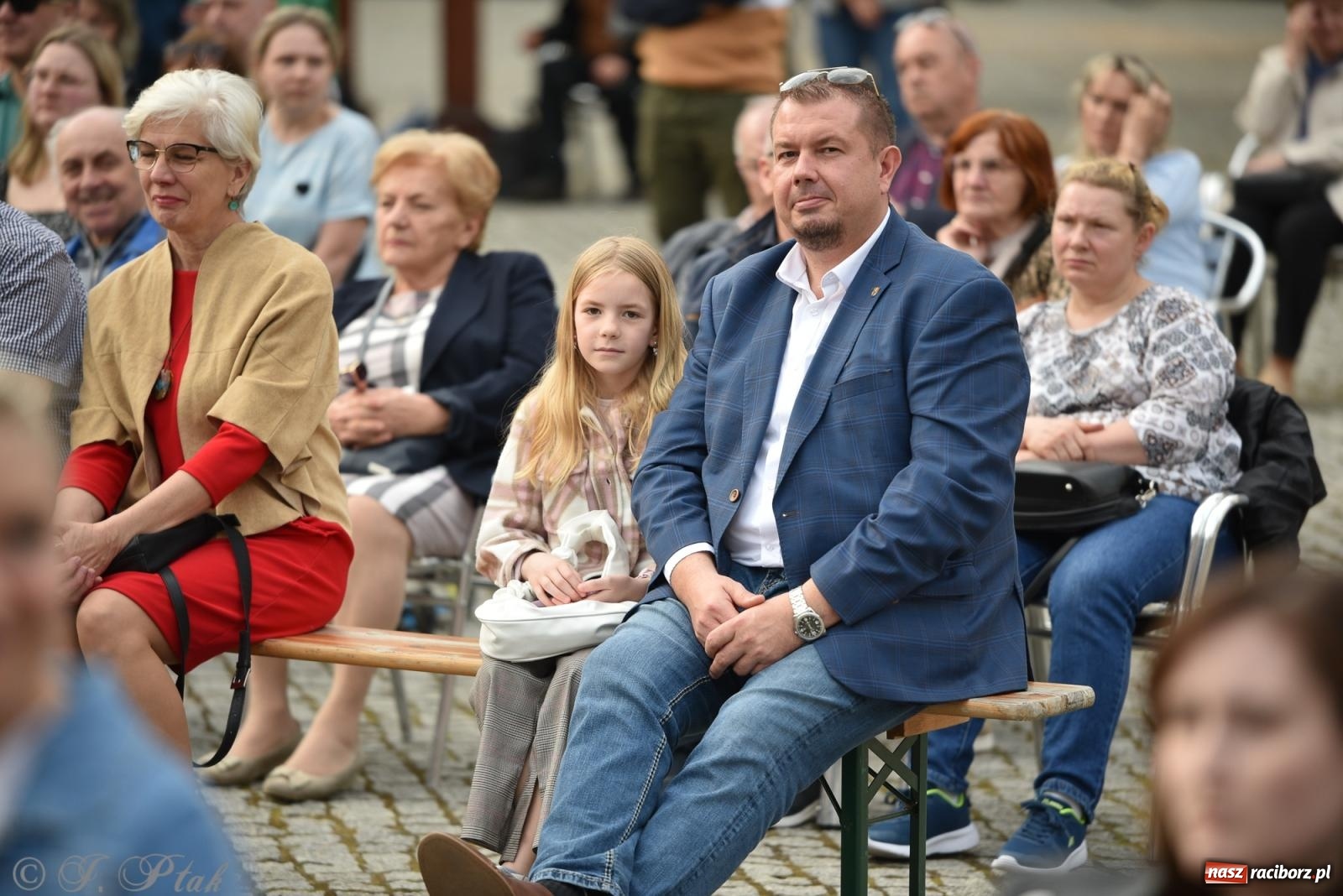 Zdjęcie w galerii na portalu naszraciborz.pl: Plenerowy koncert muzyki filmowej na zamkowym dziedzińcu wiadomości z regionu
