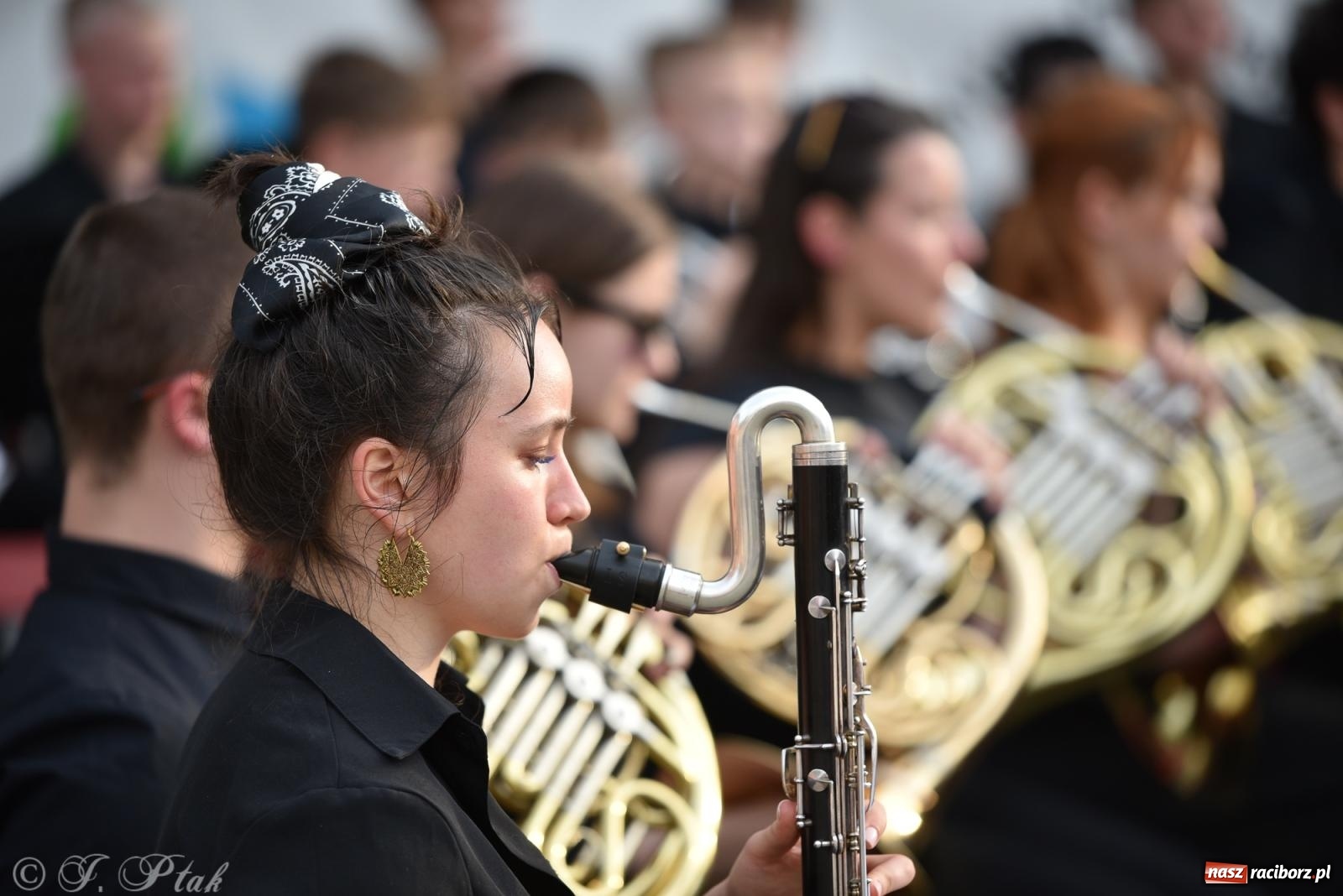 Zdjęcie w galerii na portalu naszraciborz.pl: Plenerowy koncert muzyki filmowej na zamkowym dziedzińcu wiadomości z regionu