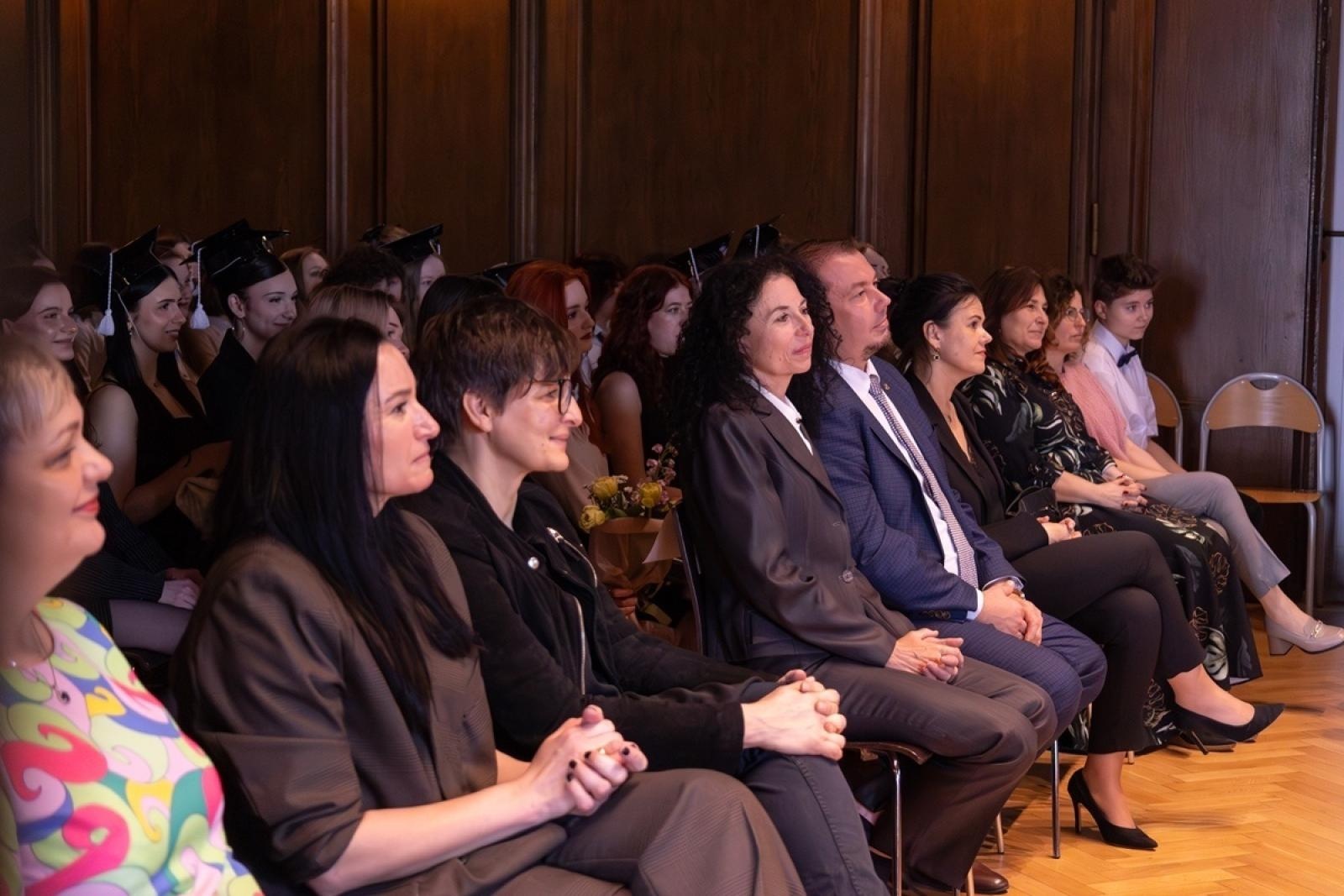 Zdjęcie w galerii na portalu naszraciborz.pl: ZSO nr 1 w Raciborzu – pożegnanie maturzystów! wiadomości z regionu