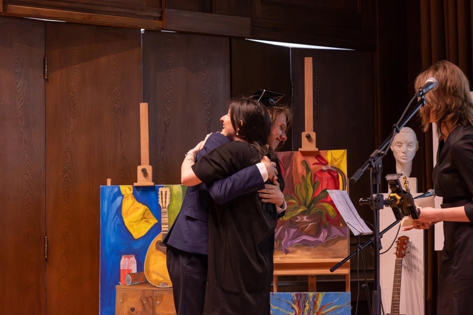 Zdjęcie w galerii na portalu naszraciborz.pl: ZSO nr 1 w Raciborzu – pożegnanie maturzystów! wiadomości z regionu