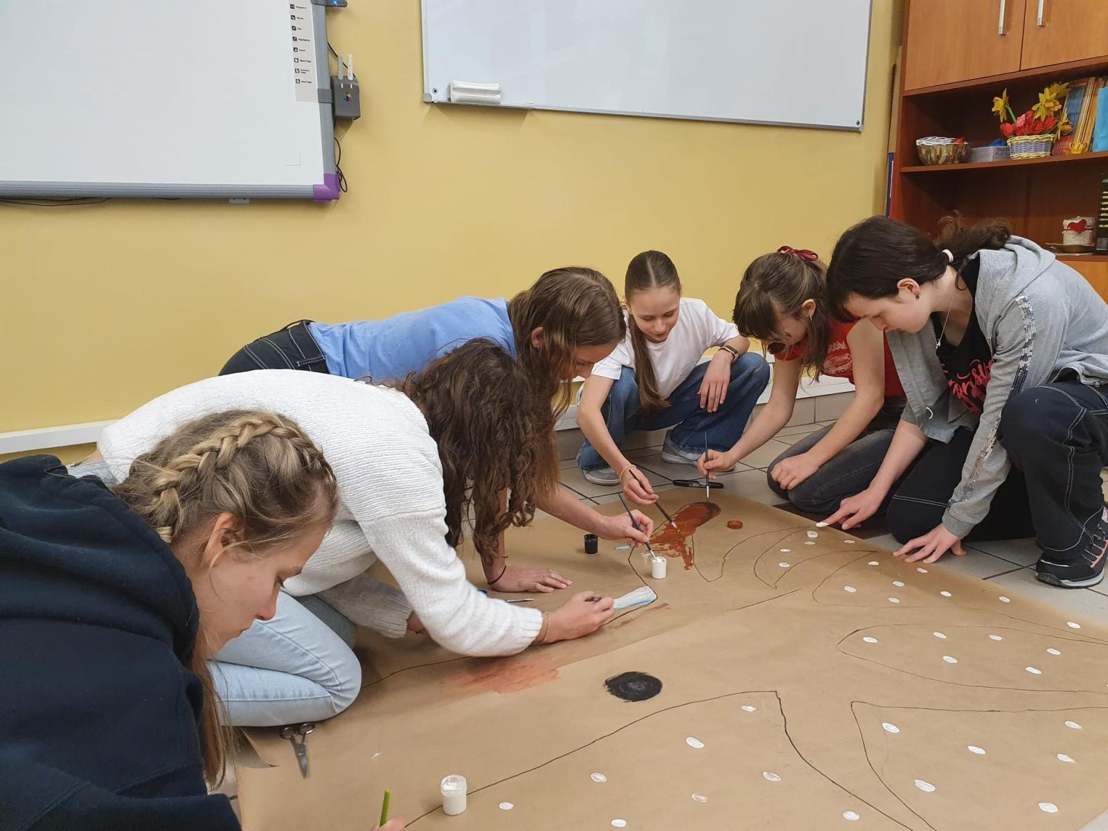 Zdjęcie w galerii na portalu naszraciborz.pl: Młodzież z partnerskiego miasta Roth w raciborskiej Osiemnastce wiadomości z regionu
