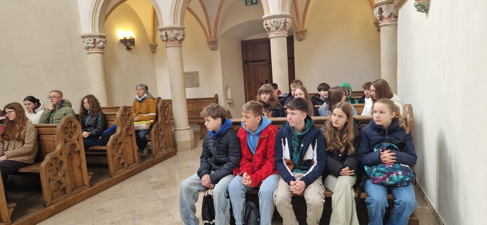 Zdjęcie w galerii na portalu naszraciborz.pl: Młodzież z partnerskiego miasta Roth w raciborskiej Osiemnastce wiadomości z regionu