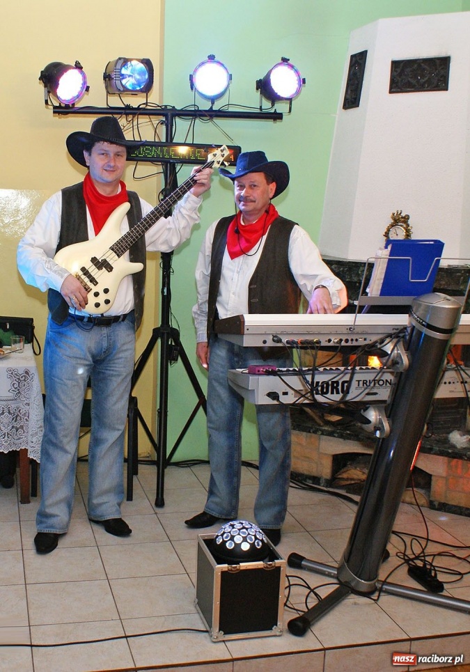 Zdjęcie w galerii na portalu naszraciborz.pl: Grzebanie basa w Nędzy wiadomości z regionu