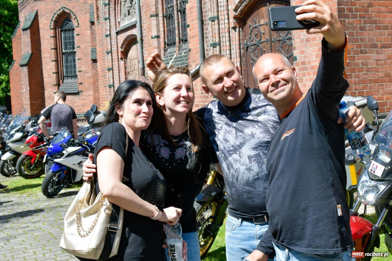 Zdjęcie w galerii na portalu naszraciborz.pl: Raciborska inauguracja sezonu motocyklowego [FOTO i WIDEO] wiadomości z regionu