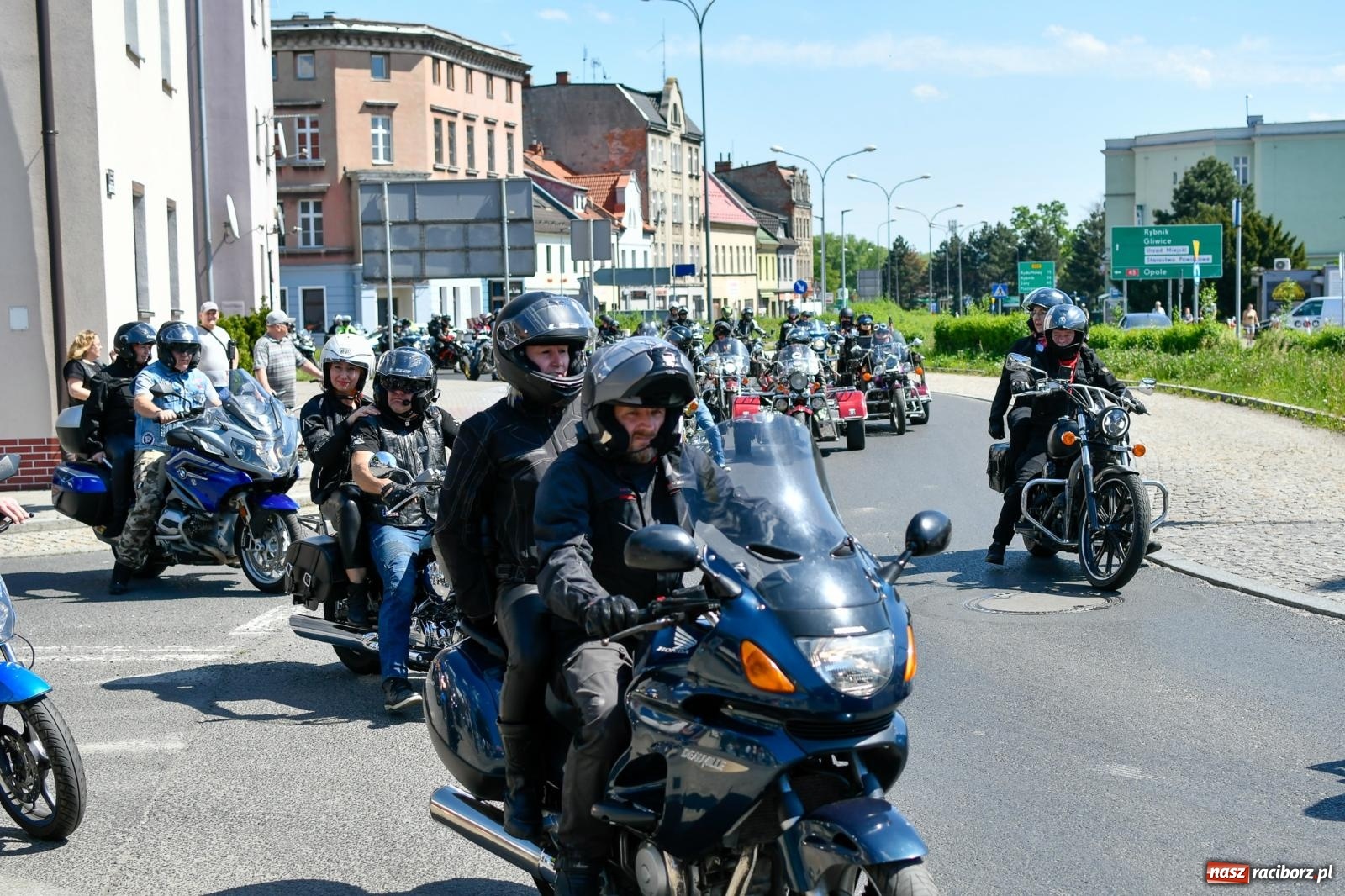 Zdjęcie w galerii na portalu naszraciborz.pl: Raciborska inauguracja sezonu motocyklowego [FOTO i WIDEO] wiadomości z regionu