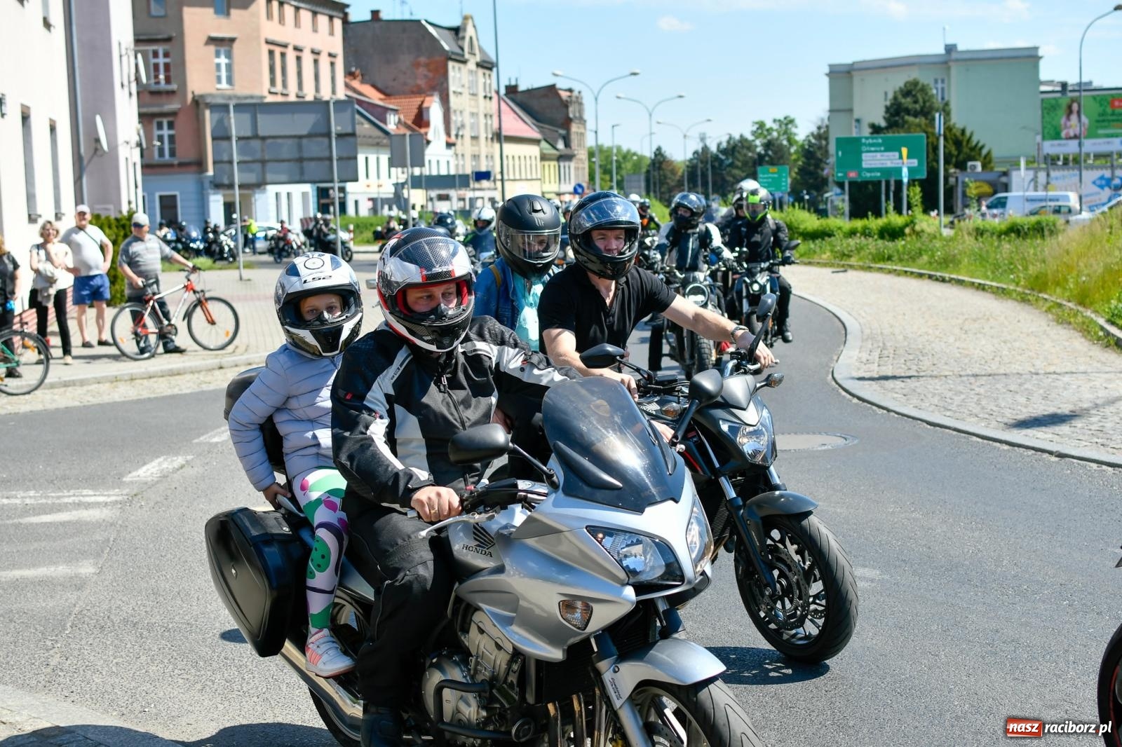 Zdjęcie w galerii na portalu naszraciborz.pl: Raciborska inauguracja sezonu motocyklowego [FOTO i WIDEO] wiadomości z regionu
