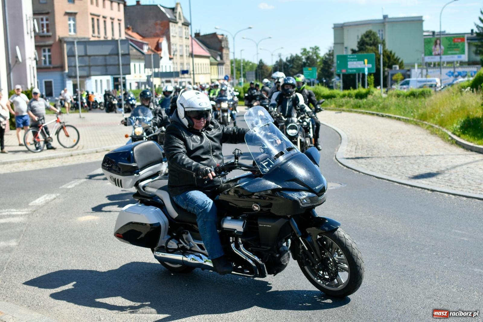 Zdjęcie w galerii na portalu naszraciborz.pl: Raciborska inauguracja sezonu motocyklowego [FOTO i WIDEO] wiadomości z regionu