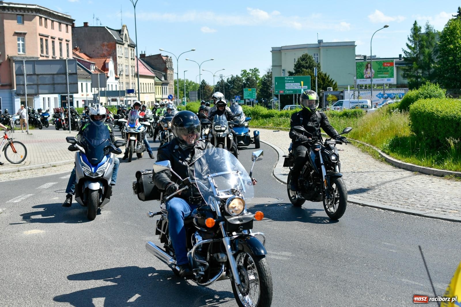 Zdjęcie w galerii na portalu naszraciborz.pl: Raciborska inauguracja sezonu motocyklowego [FOTO i WIDEO] wiadomości z regionu