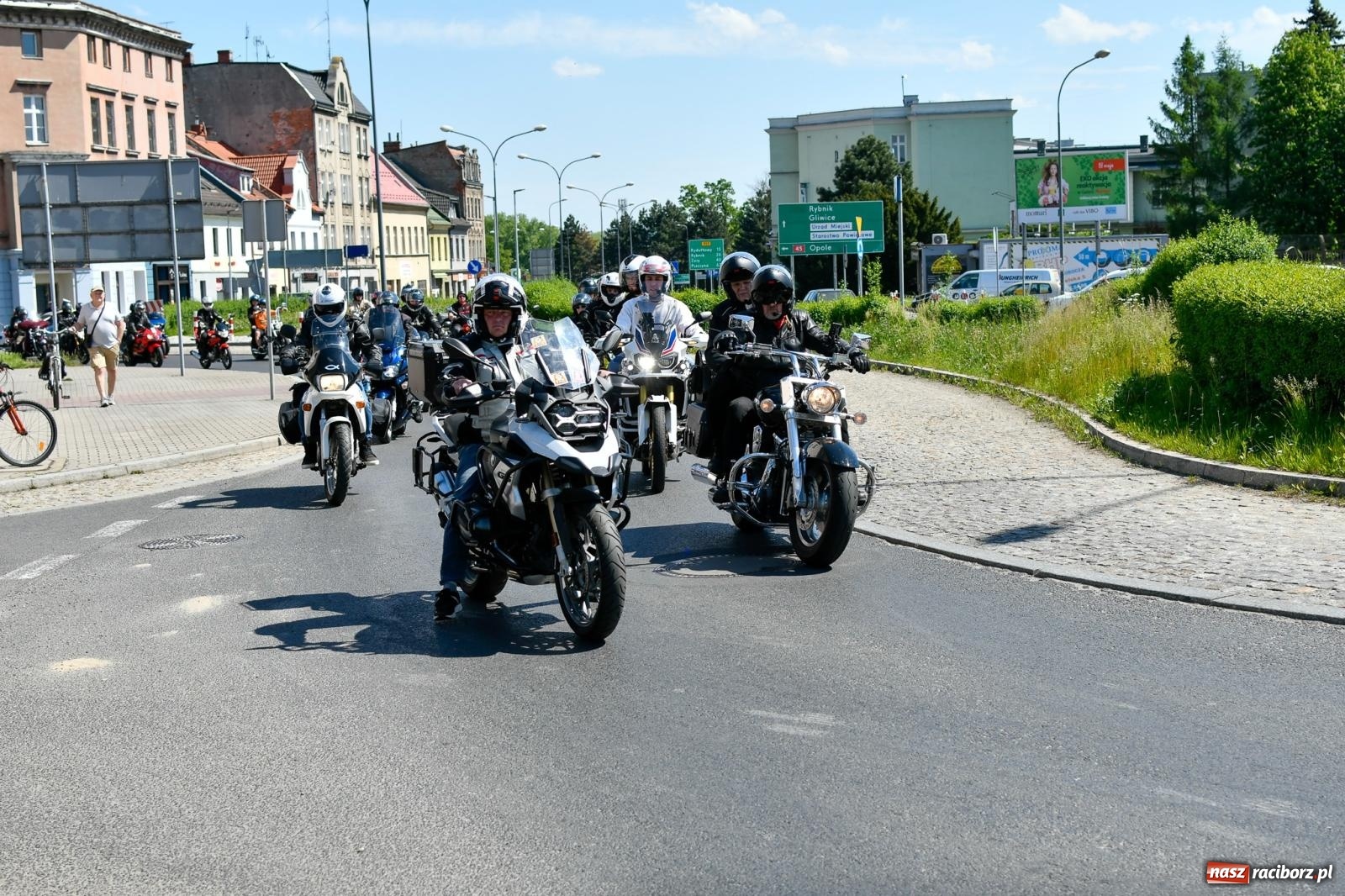 Zdjęcie w galerii na portalu naszraciborz.pl: Raciborska inauguracja sezonu motocyklowego [FOTO i WIDEO] wiadomości z regionu