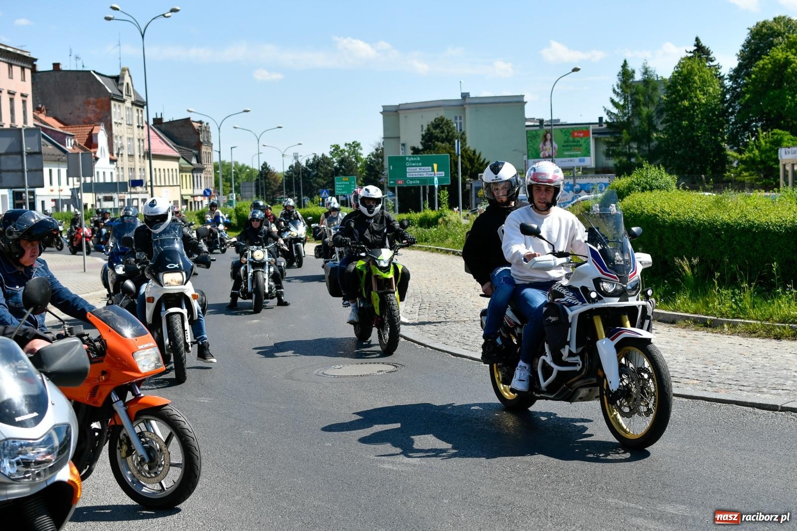 Zdjęcie w galerii na portalu naszraciborz.pl: Raciborska inauguracja sezonu motocyklowego [FOTO i WIDEO] wiadomości z regionu