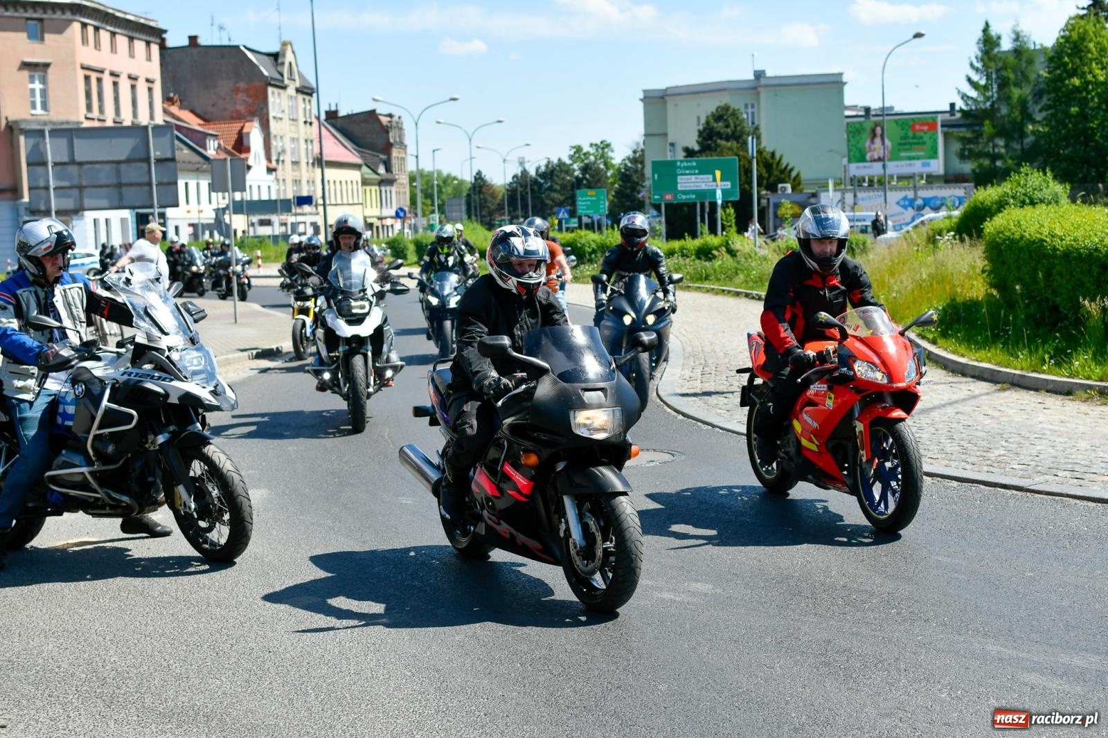 Zdjęcie w galerii na portalu naszraciborz.pl: Raciborska inauguracja sezonu motocyklowego [FOTO i WIDEO] wiadomości z regionu