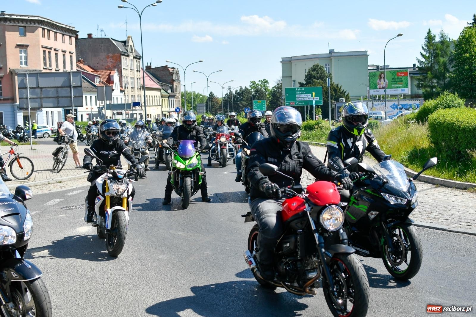 Zdjęcie w galerii na portalu naszraciborz.pl: Raciborska inauguracja sezonu motocyklowego [FOTO i WIDEO] wiadomości z regionu