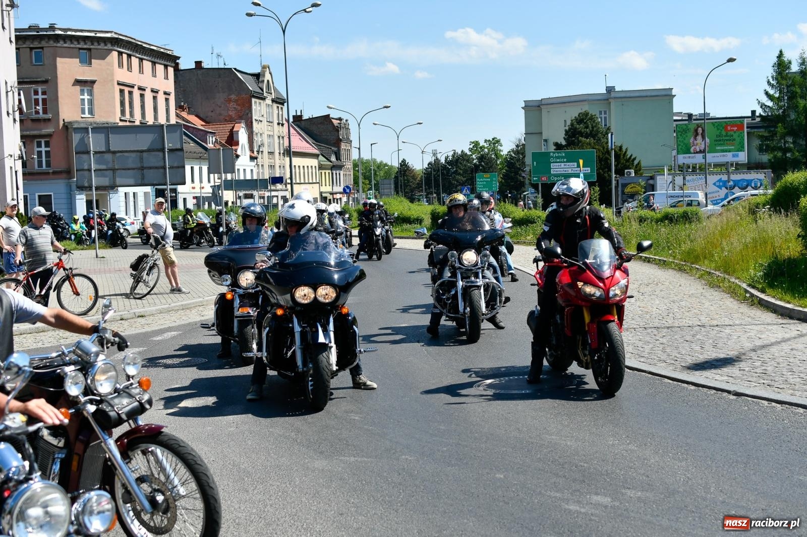 Zdjęcie w galerii na portalu naszraciborz.pl: Raciborska inauguracja sezonu motocyklowego [FOTO i WIDEO] wiadomości z regionu