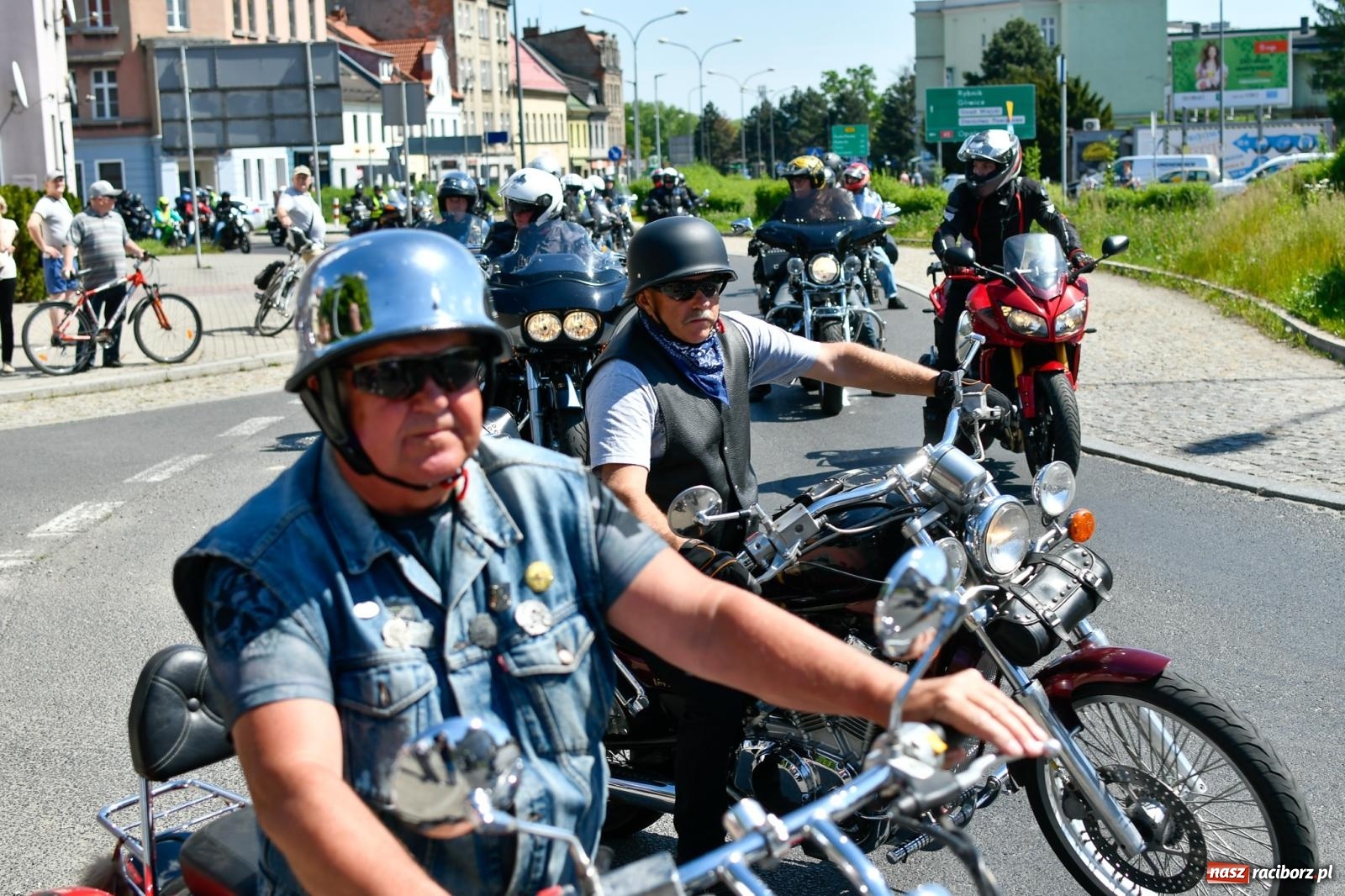 Zdjęcie w galerii na portalu naszraciborz.pl: Raciborska inauguracja sezonu motocyklowego [FOTO i WIDEO] wiadomości z regionu
