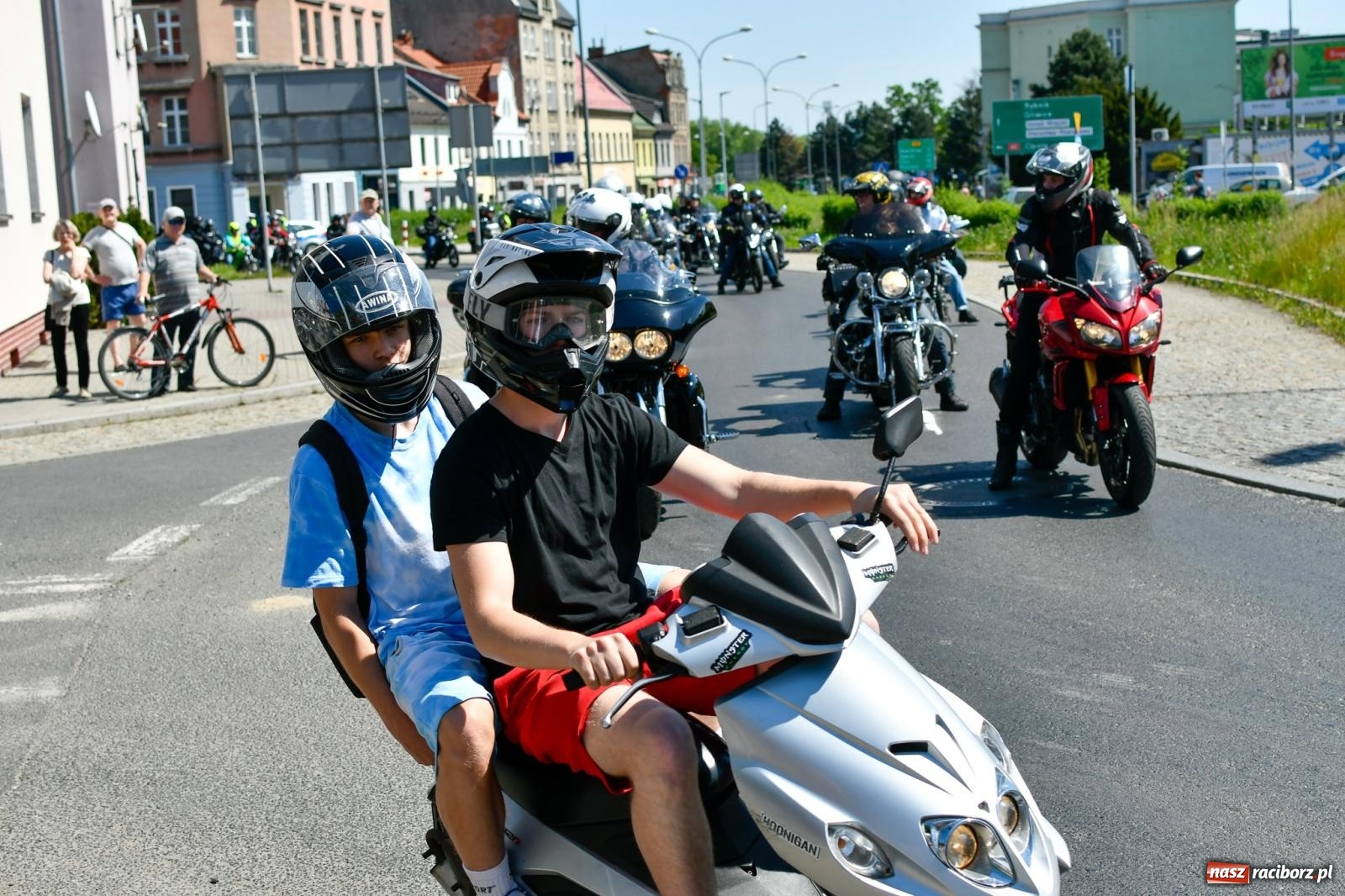 Zdjęcie w galerii na portalu naszraciborz.pl: Raciborska inauguracja sezonu motocyklowego [FOTO i WIDEO] wiadomości z regionu
