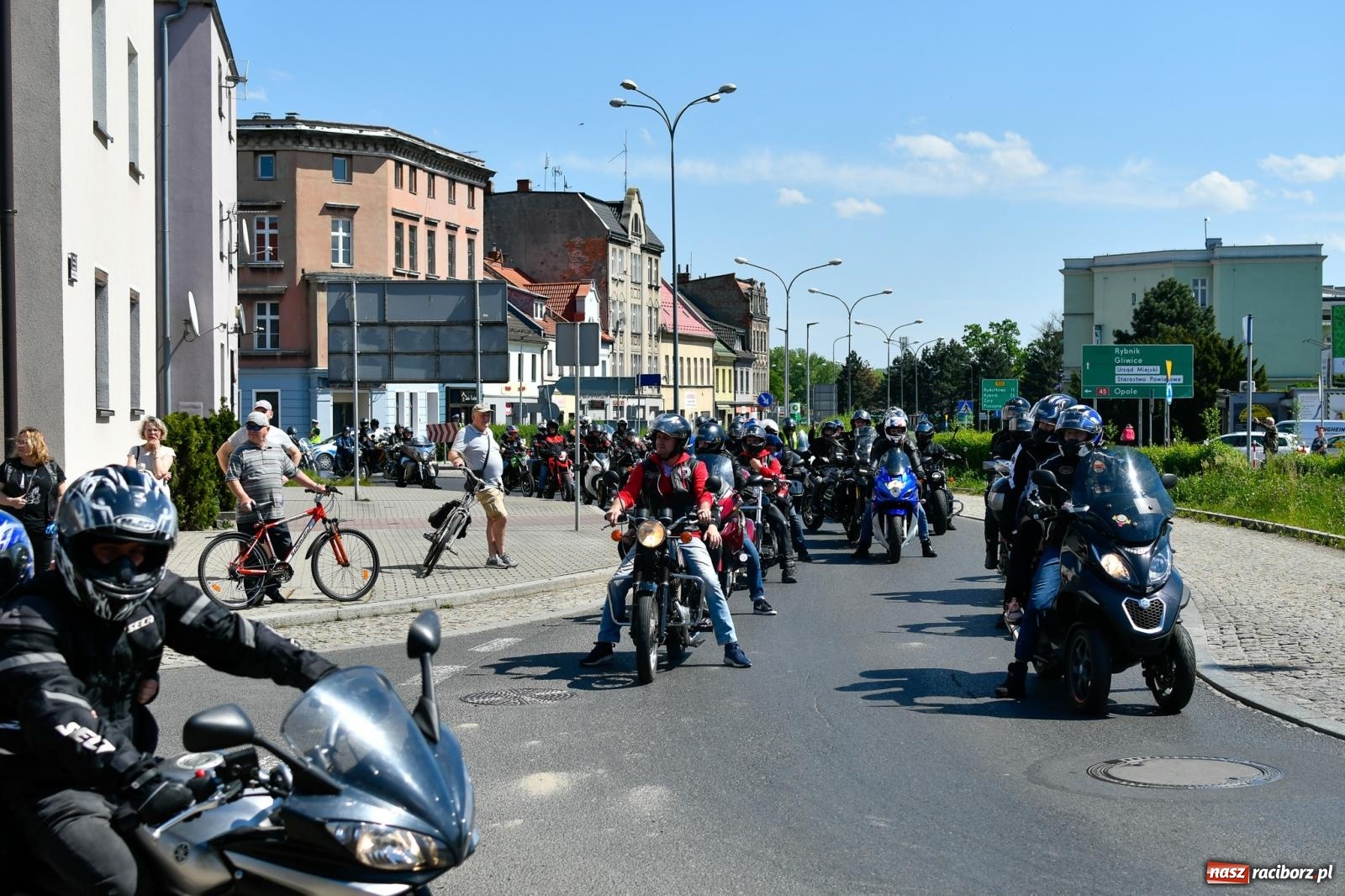 Zdjęcie w galerii na portalu naszraciborz.pl: Raciborska inauguracja sezonu motocyklowego [FOTO i WIDEO] wiadomości z regionu