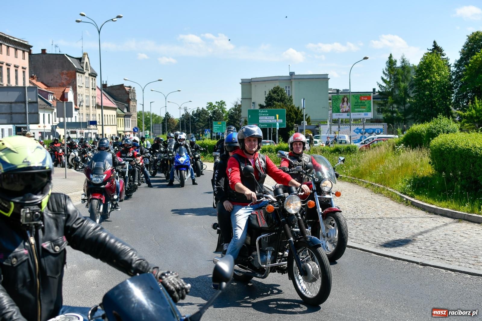 Zdjęcie w galerii na portalu naszraciborz.pl: Raciborska inauguracja sezonu motocyklowego [FOTO i WIDEO] wiadomości z regionu