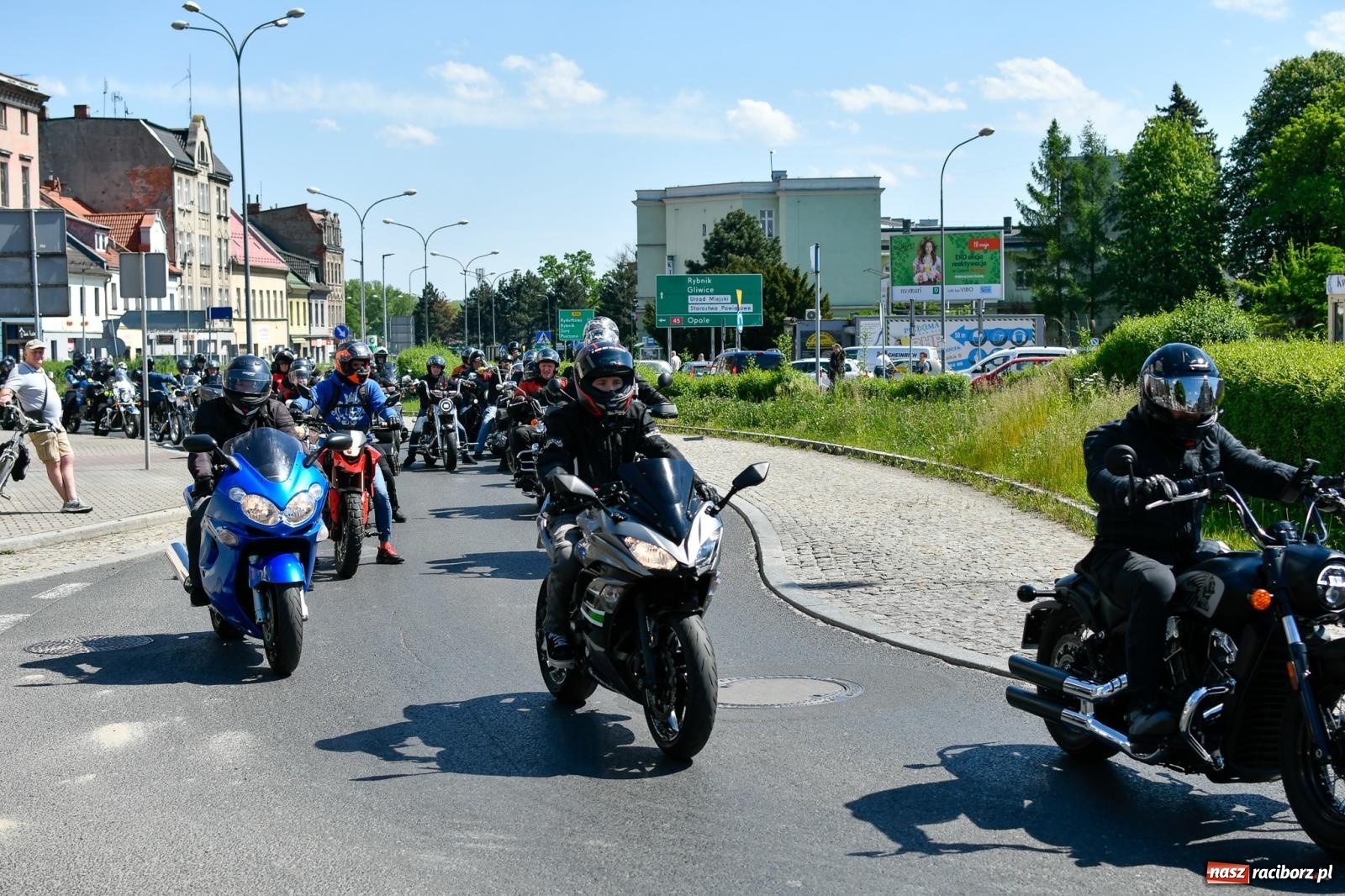Zdjęcie w galerii na portalu naszraciborz.pl: Raciborska inauguracja sezonu motocyklowego [FOTO i WIDEO] wiadomości z regionu