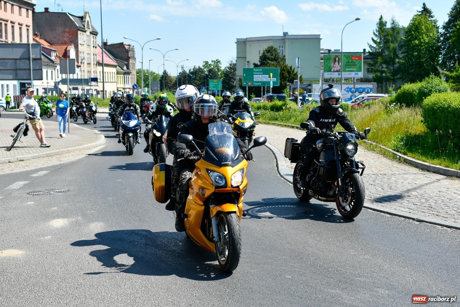 Zdjęcie w galerii na portalu naszraciborz.pl: Raciborska inauguracja sezonu motocyklowego [FOTO i WIDEO] wiadomości z regionu
