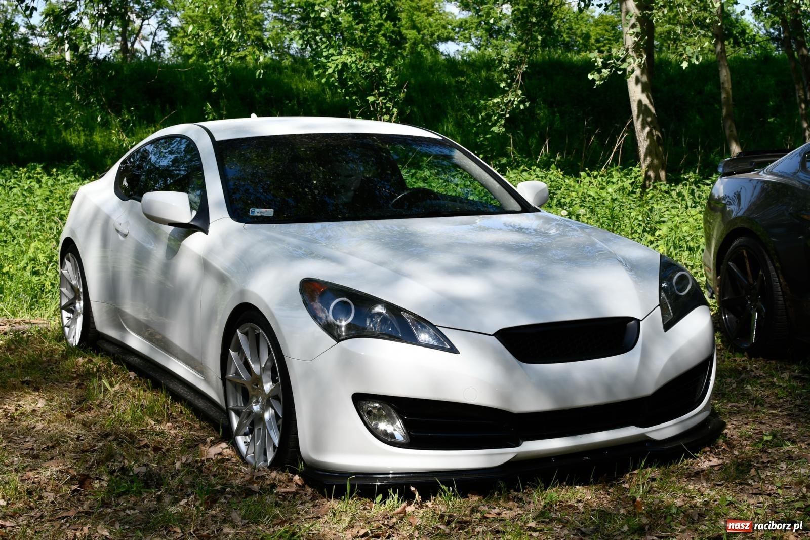 Zdjęcie w galerii na portalu naszraciborz.pl: Tuningowane wozy na Magicznej Plaży w Bukowie [FOTO i WIDEO] wiadomości z regionu