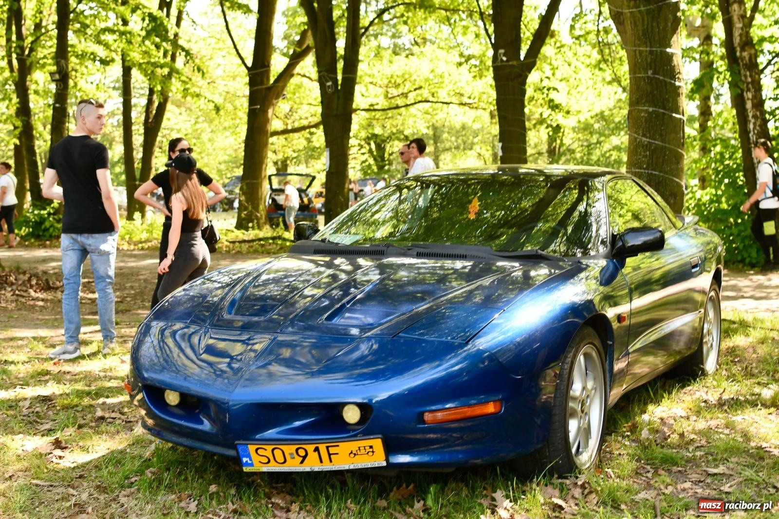 Zdjęcie w galerii na portalu naszraciborz.pl: Tuningowane wozy na Magicznej Plaży w Bukowie [FOTO i WIDEO] wiadomości z regionu