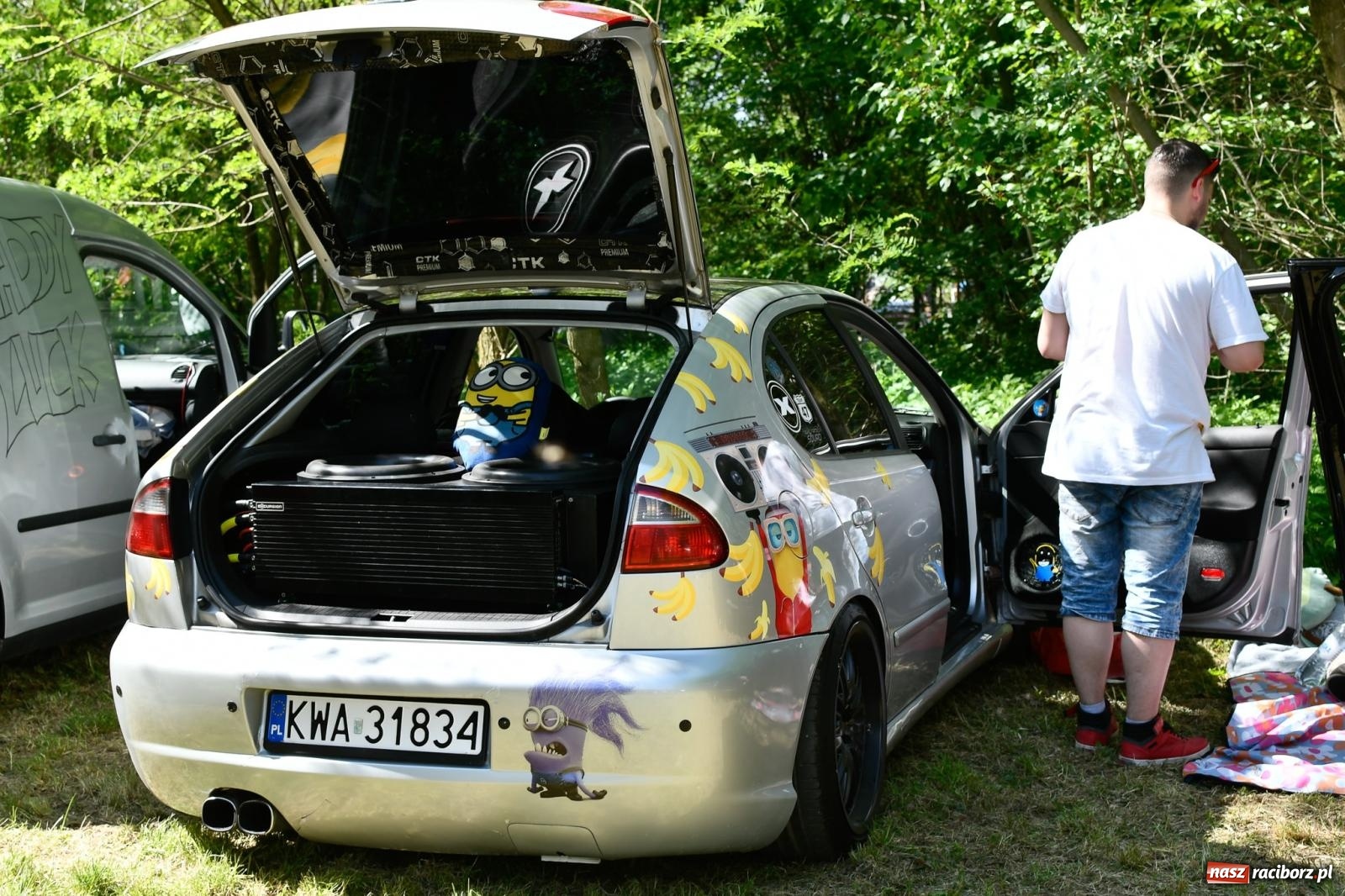Zdjęcie w galerii na portalu naszraciborz.pl: Tuningowane wozy na Magicznej Plaży w Bukowie [FOTO i WIDEO] wiadomości z regionu