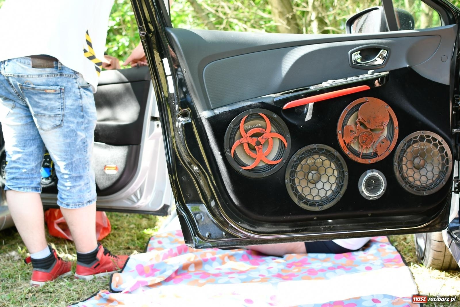 Zdjęcie w galerii na portalu naszraciborz.pl: Tuningowane wozy na Magicznej Plaży w Bukowie [FOTO i WIDEO] wiadomości z regionu