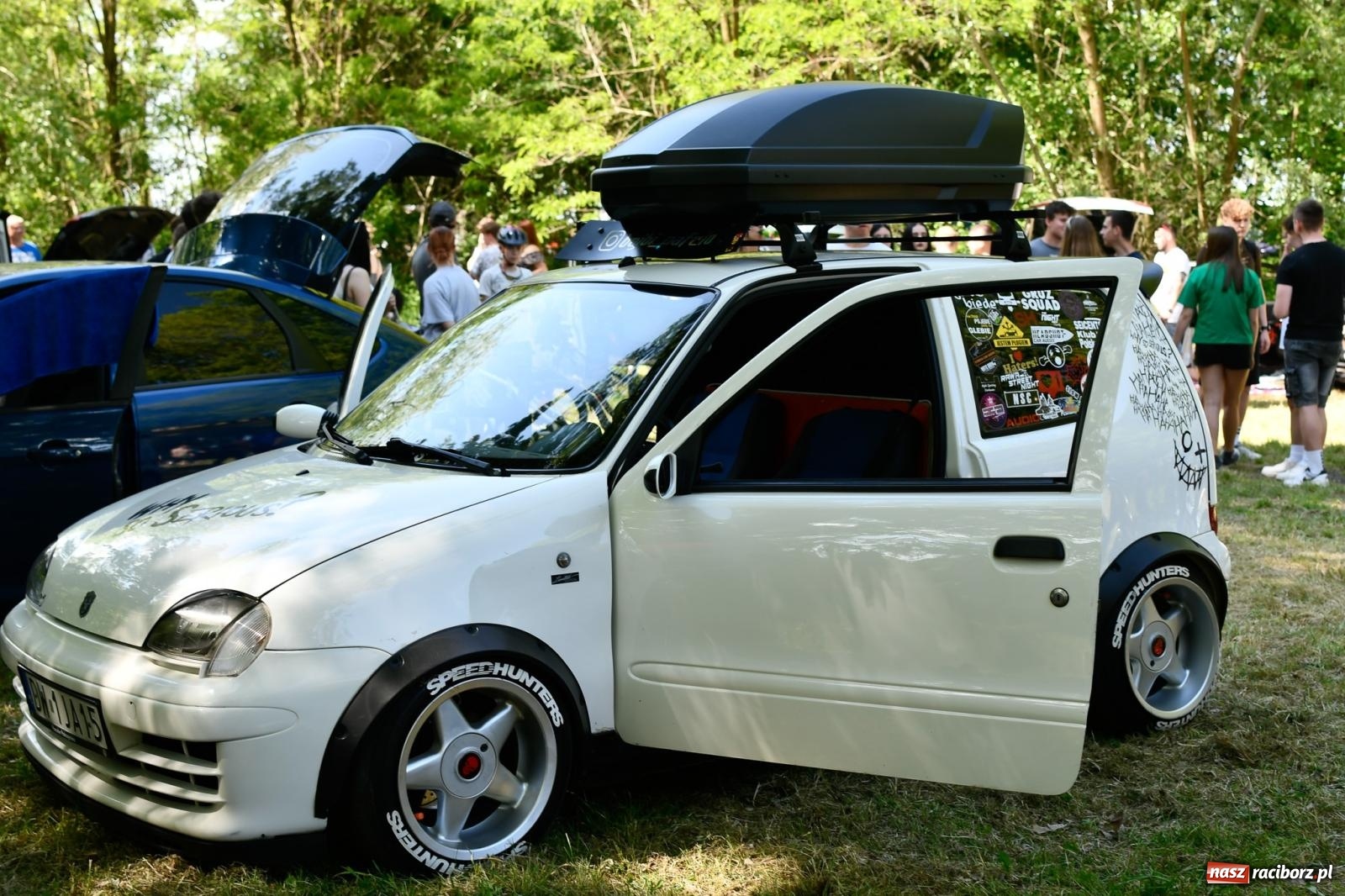 Zdjęcie w galerii na portalu naszraciborz.pl: Tuningowane wozy na Magicznej Plaży w Bukowie [FOTO i WIDEO] wiadomości z regionu