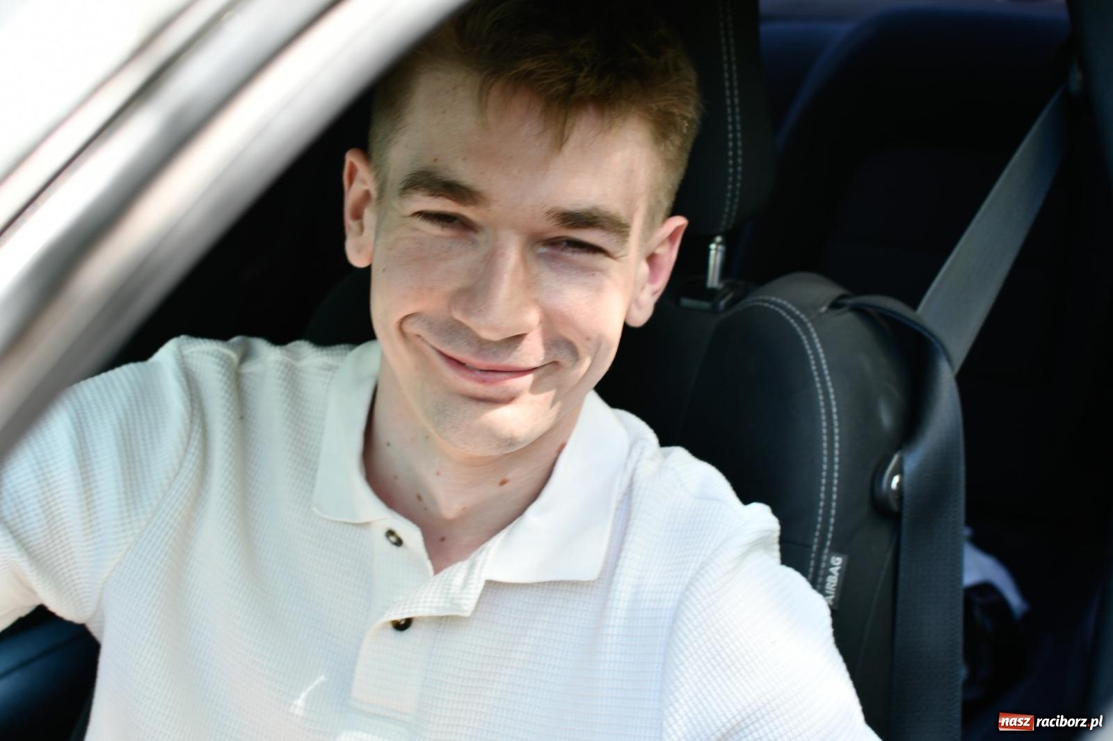 Zdjęcie w galerii na portalu naszraciborz.pl: Tuningowane wozy na Magicznej Plaży w Bukowie [FOTO i WIDEO] wiadomości z regionu