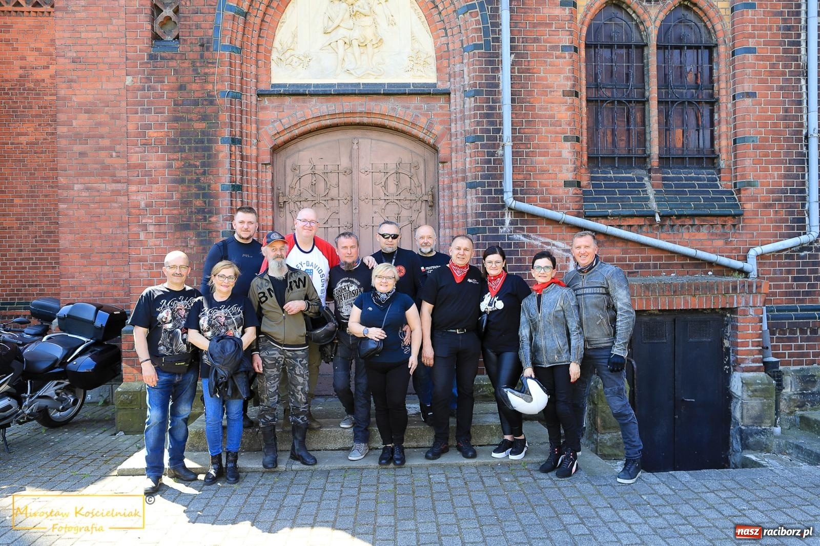 Zdjęcie w galerii na portalu naszraciborz.pl: Setki motocyklistów u św. Mikołaja. Inauguracja sezonu na bis! [FOTO i WIDEO] wiadomości z regionu