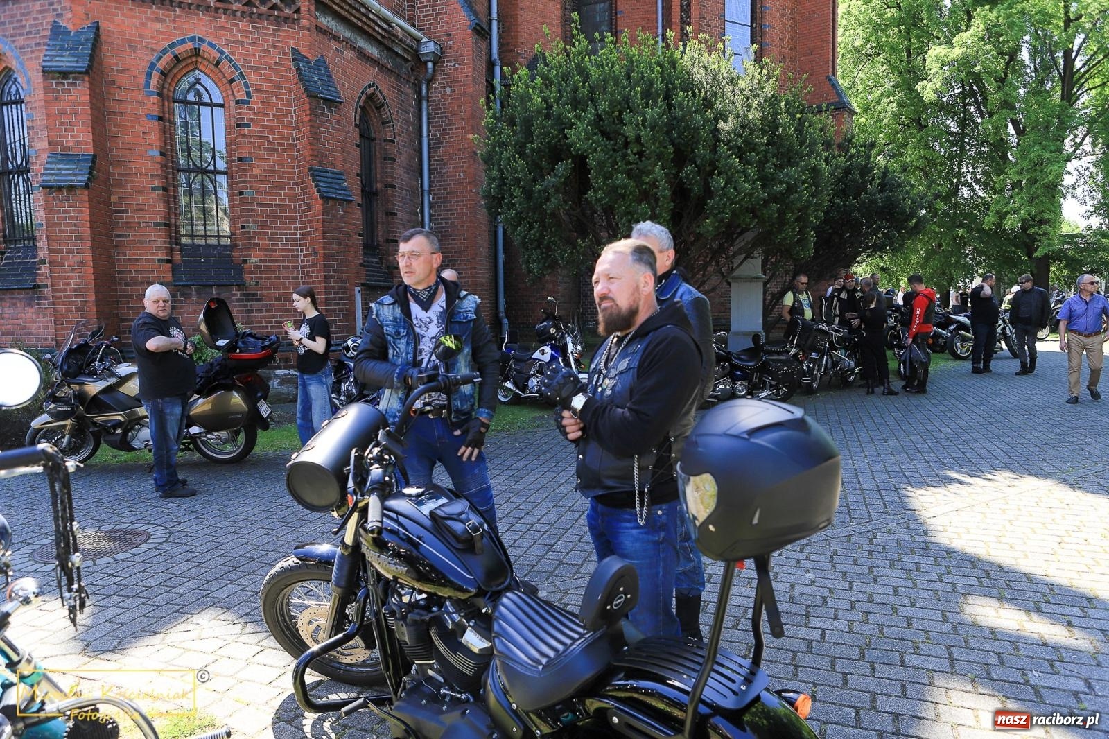 Zdjęcie w galerii na portalu naszraciborz.pl: Setki motocyklistów u św. Mikołaja. Inauguracja sezonu na bis! [FOTO i WIDEO] wiadomości z regionu