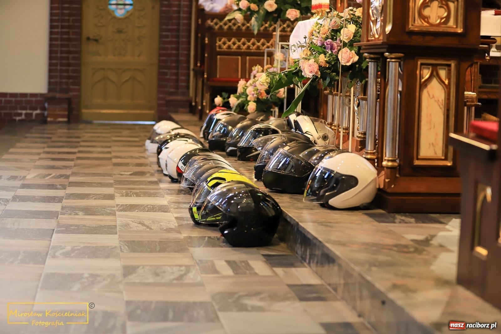 Zdjęcie w galerii na portalu naszraciborz.pl: Setki motocyklistów u św. Mikołaja. Inauguracja sezonu na bis! [FOTO i WIDEO] wiadomości z regionu