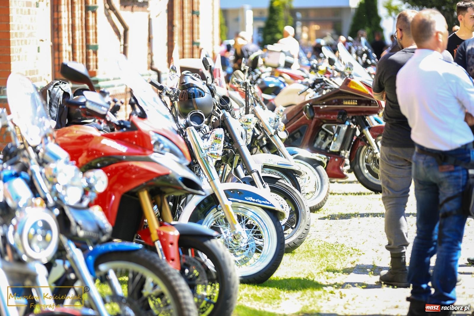 Zdjęcie w galerii na portalu naszraciborz.pl: Setki motocyklistów u św. Mikołaja. Inauguracja sezonu na bis! [FOTO i WIDEO] wiadomości z regionu