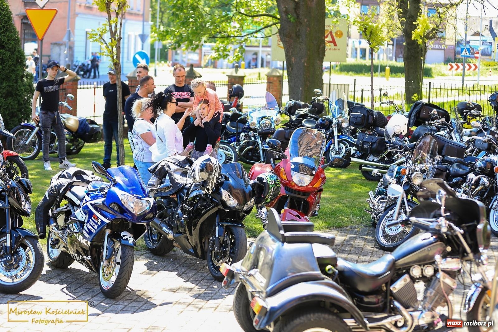 Zdjęcie w galerii na portalu naszraciborz.pl: Setki motocyklistów u św. Mikołaja. Inauguracja sezonu na bis! [FOTO i WIDEO] wiadomości z regionu