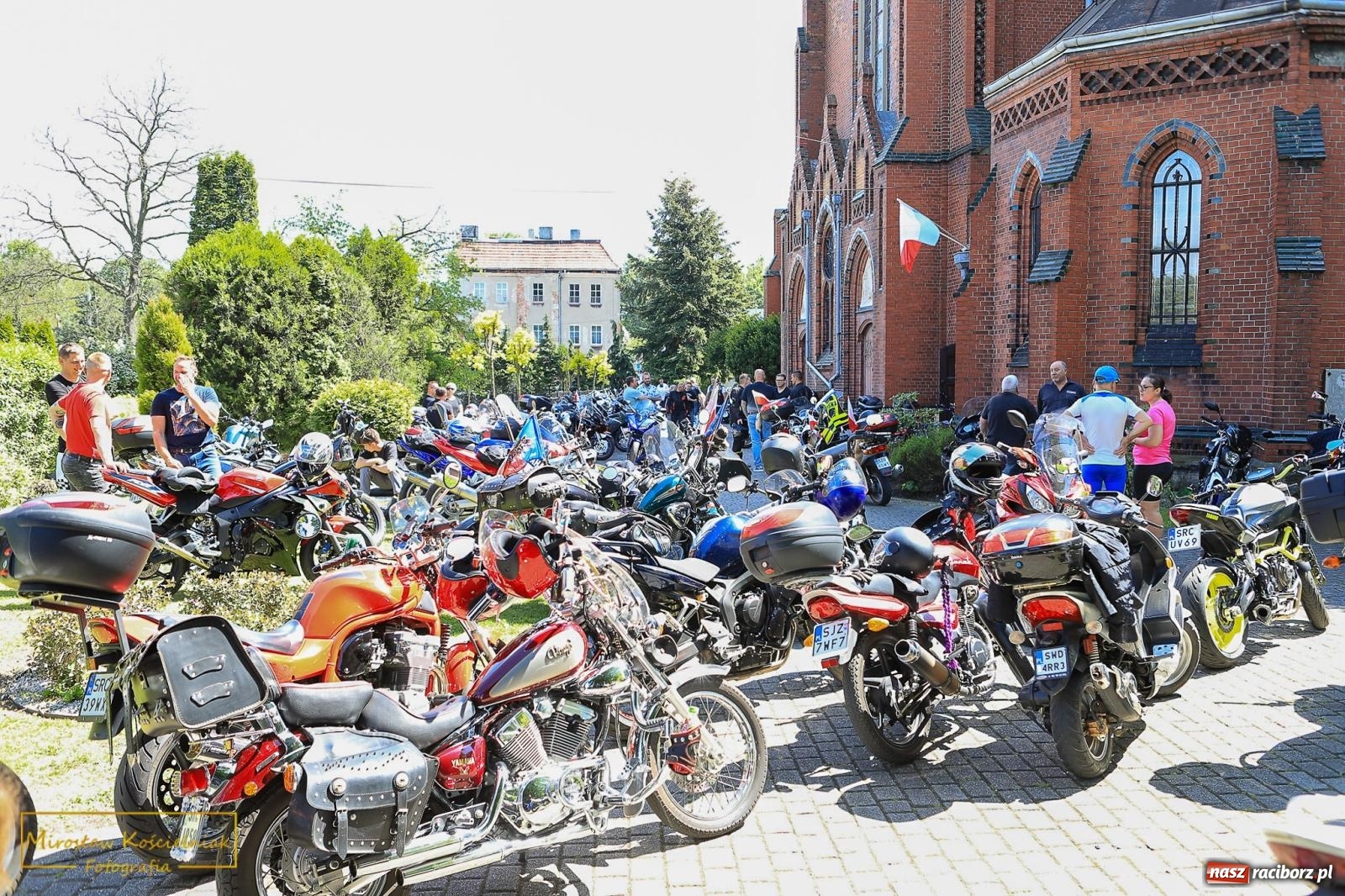 Zdjęcie w galerii na portalu naszraciborz.pl: Setki motocyklistów u św. Mikołaja. Inauguracja sezonu na bis! [FOTO i WIDEO] wiadomości z regionu